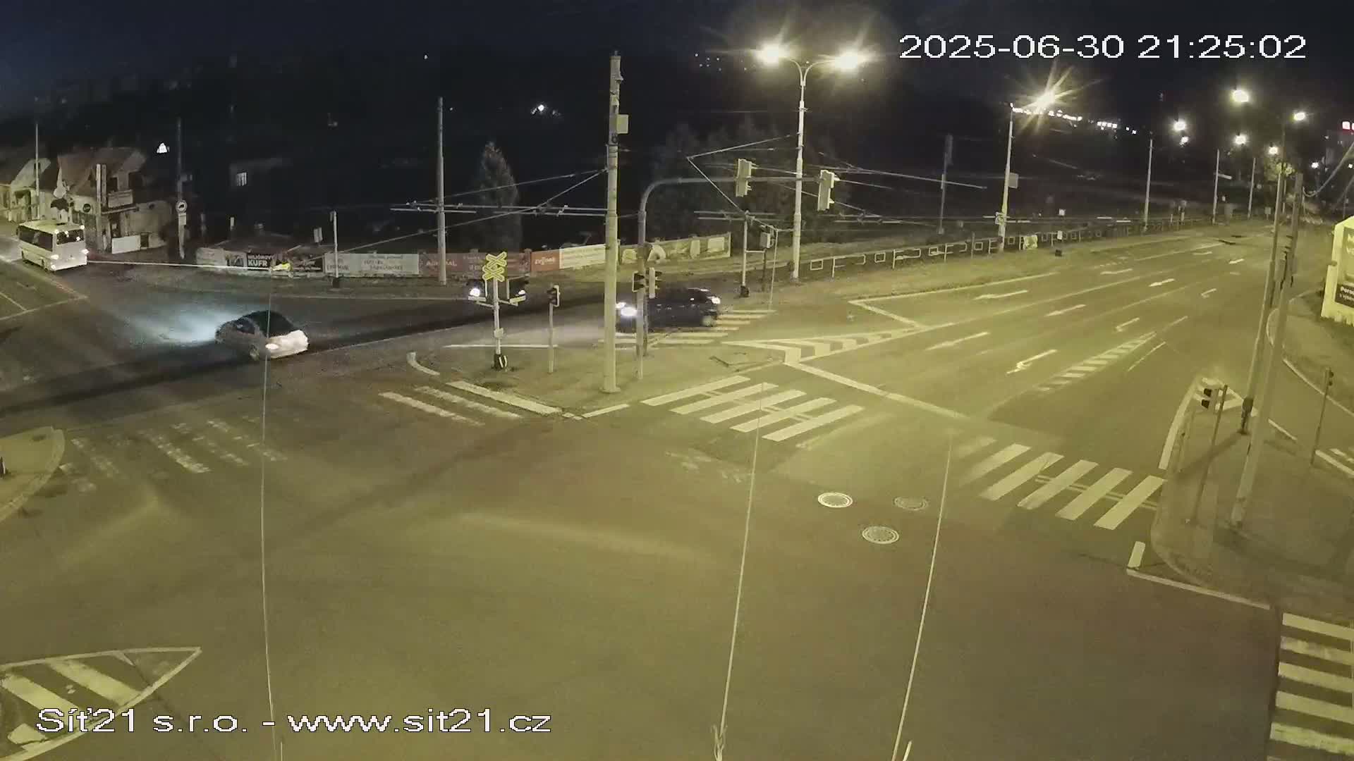 Otrokovice-Kvitkovice-Zlin - Railway Highway 55 & 49 Junction Live Cam - Otrokovice, Zlin, Czechia