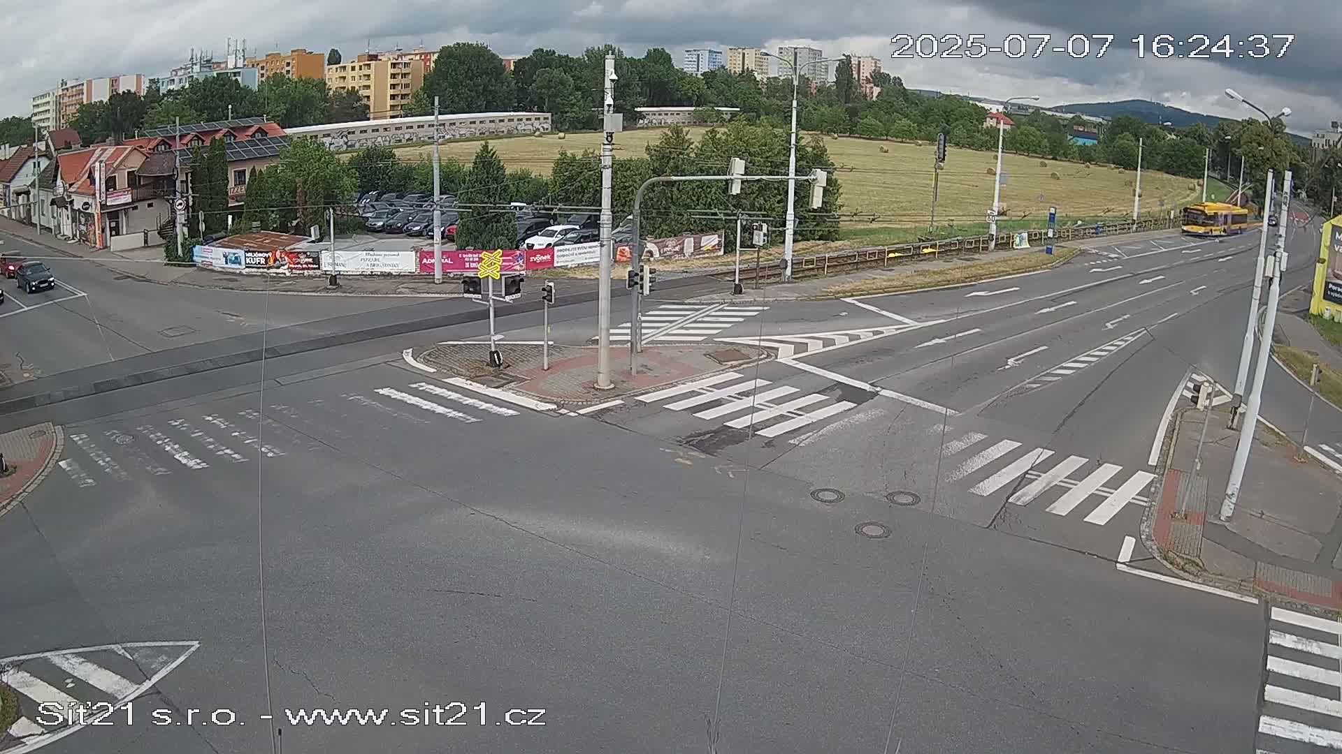Otrokovice-Kvitkovice-Zlin - Railway Highway 55 & 49 Junction Live Cam - Otrokovice, Zlin, Czechia