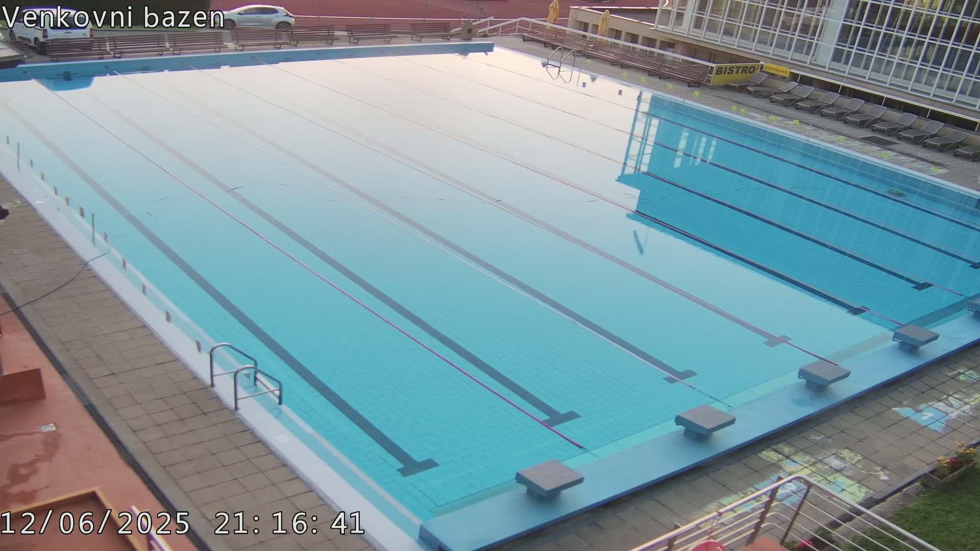 Zlín, Koupaliště Public Swimming Pool Live Cam - Zlin 1, Zlin, Czechia