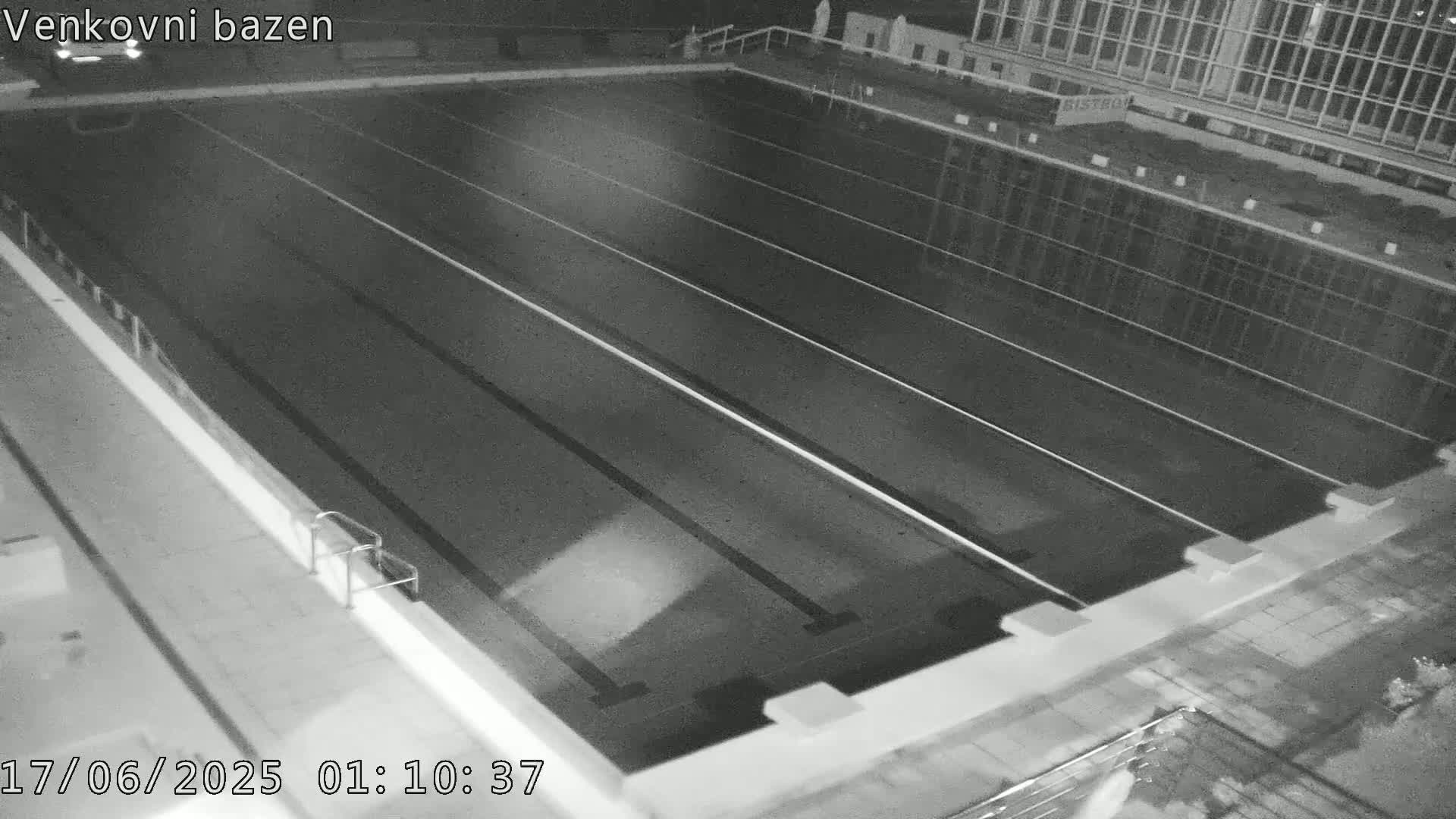 Zlín, Koupaliště Public Swimming Pool Live Cam - Zlin 1, Zlin, Czechia
