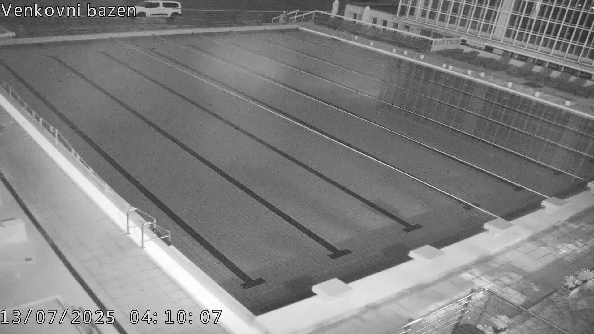 Zlín, Koupaliště Public Swimming Pool Live Cam - Zlin 1, Zlin, Czechia