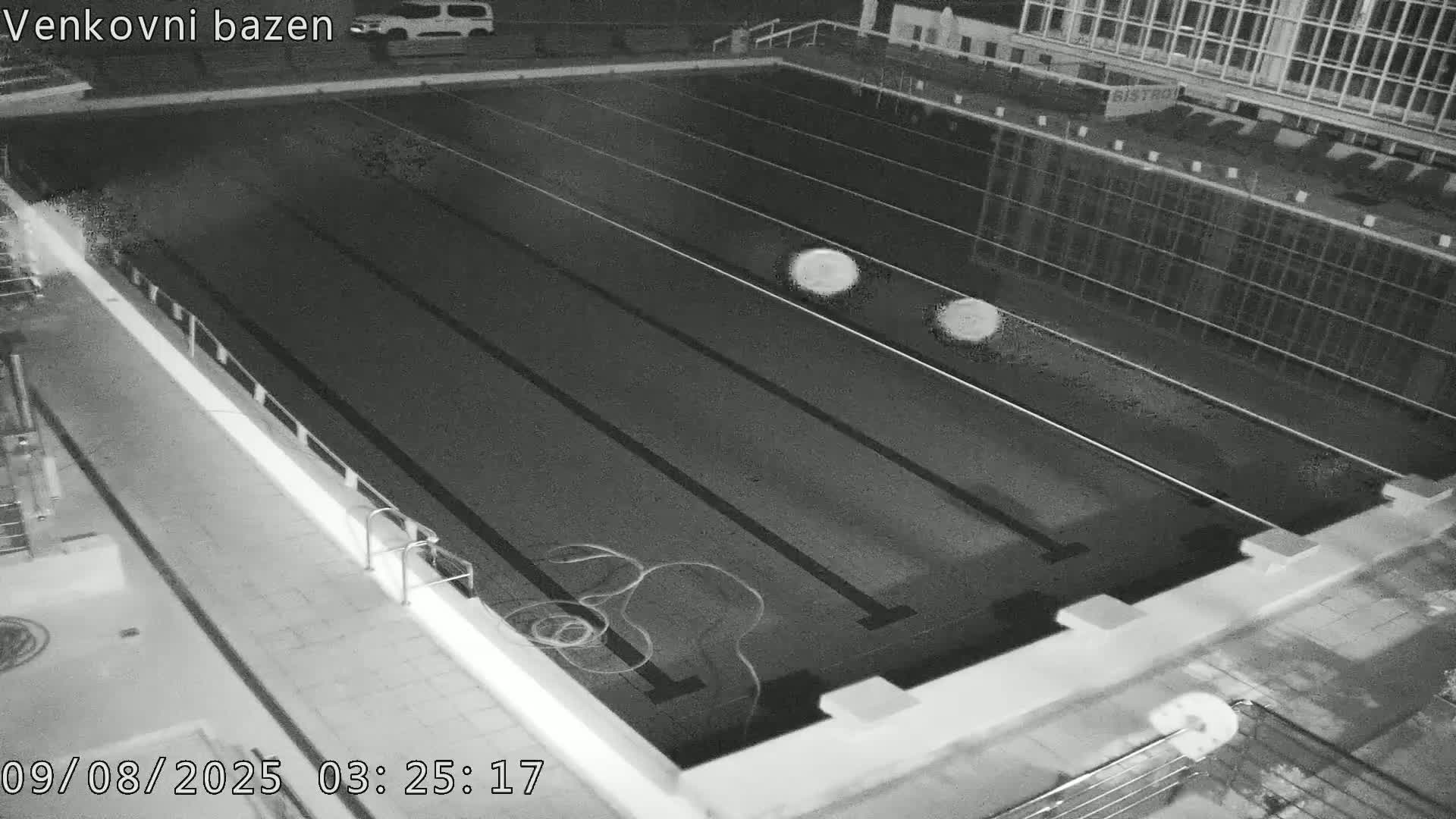 Zlín, Koupaliště Public Swimming Pool Live Cam - Zlin 1, Zlin, Czechia