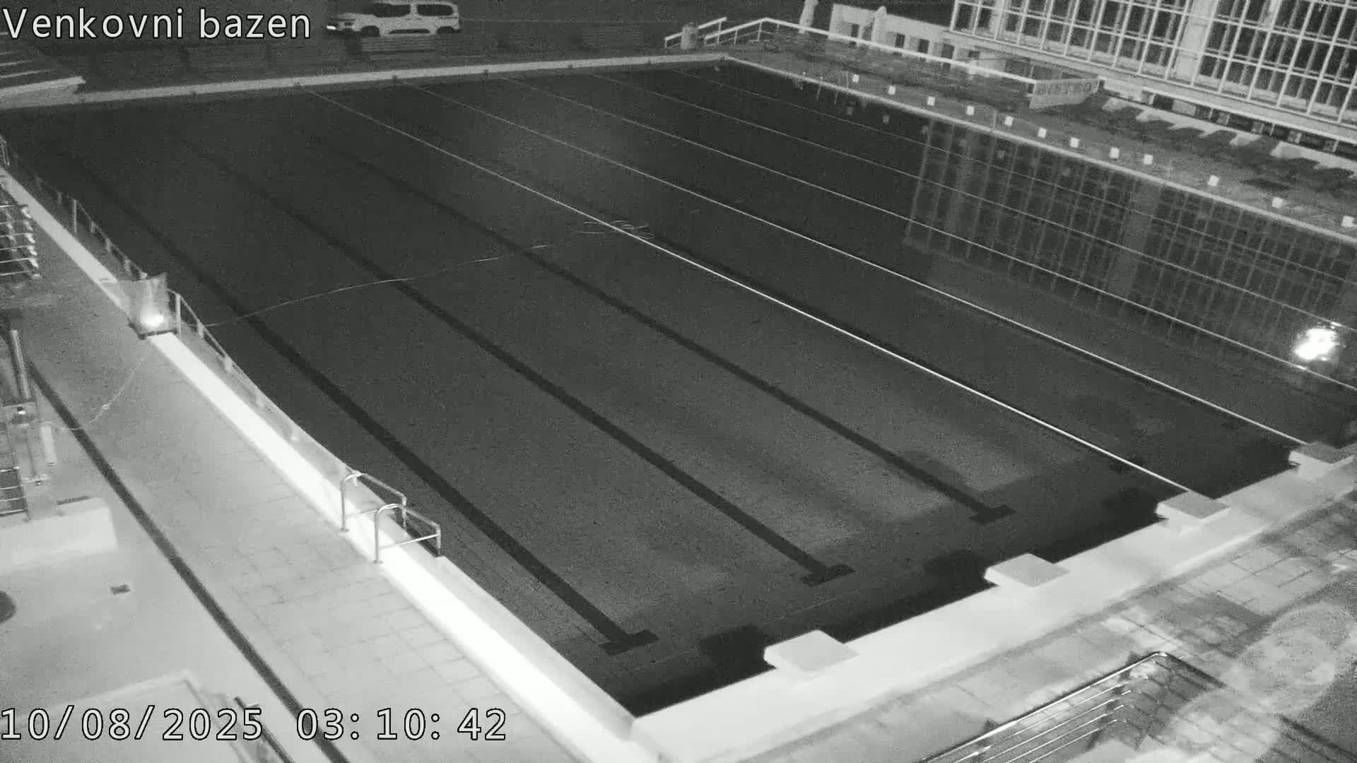 Zlín, Koupaliště Public Swimming Pool Live Cam - Zlin 1, Zlin, Czechia