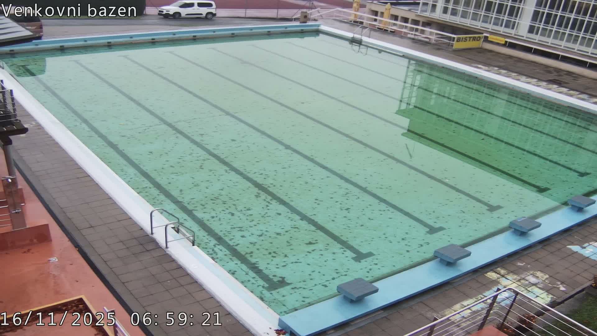 Zlín, Koupaliště Public Swimming Pool Live Cam - Zlin 1, Zlin, Czechia