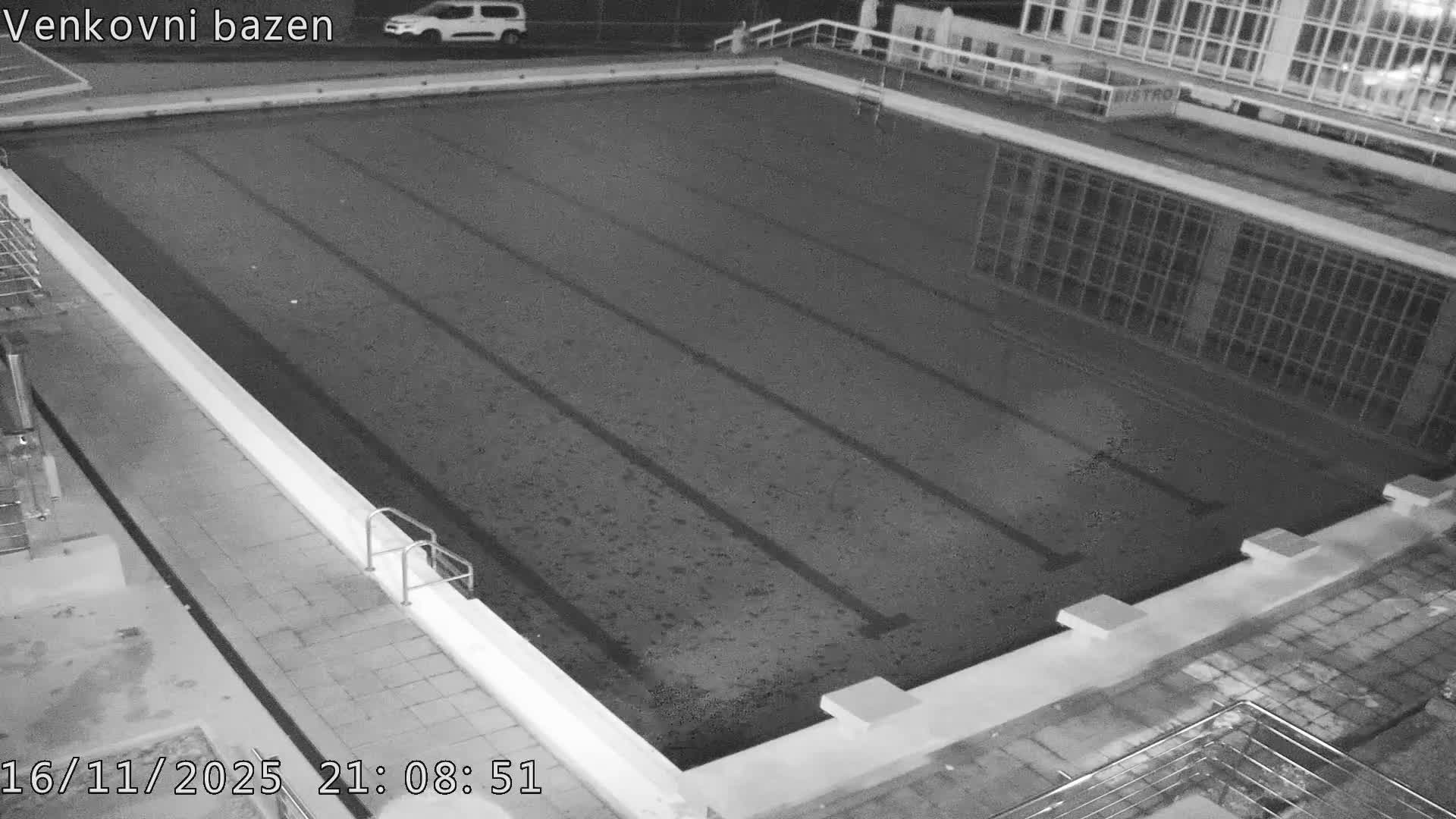 Zlín, Koupaliště Public Swimming Pool Live Cam - Zlin 1, Zlin, Czechia