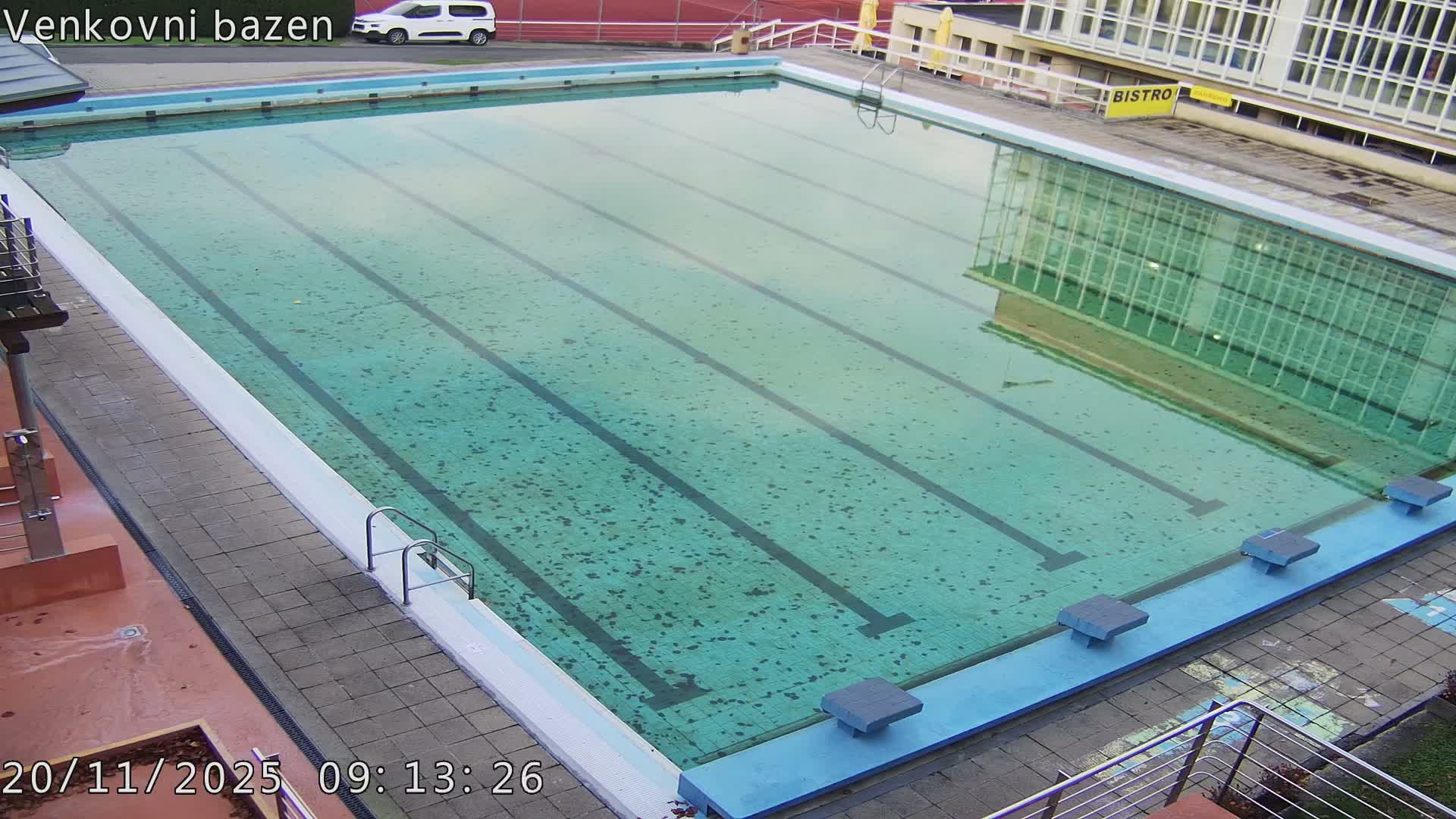 Zlín, Koupaliště Public Swimming Pool Live Cam - Zlin 1, Zlin, Czechia
