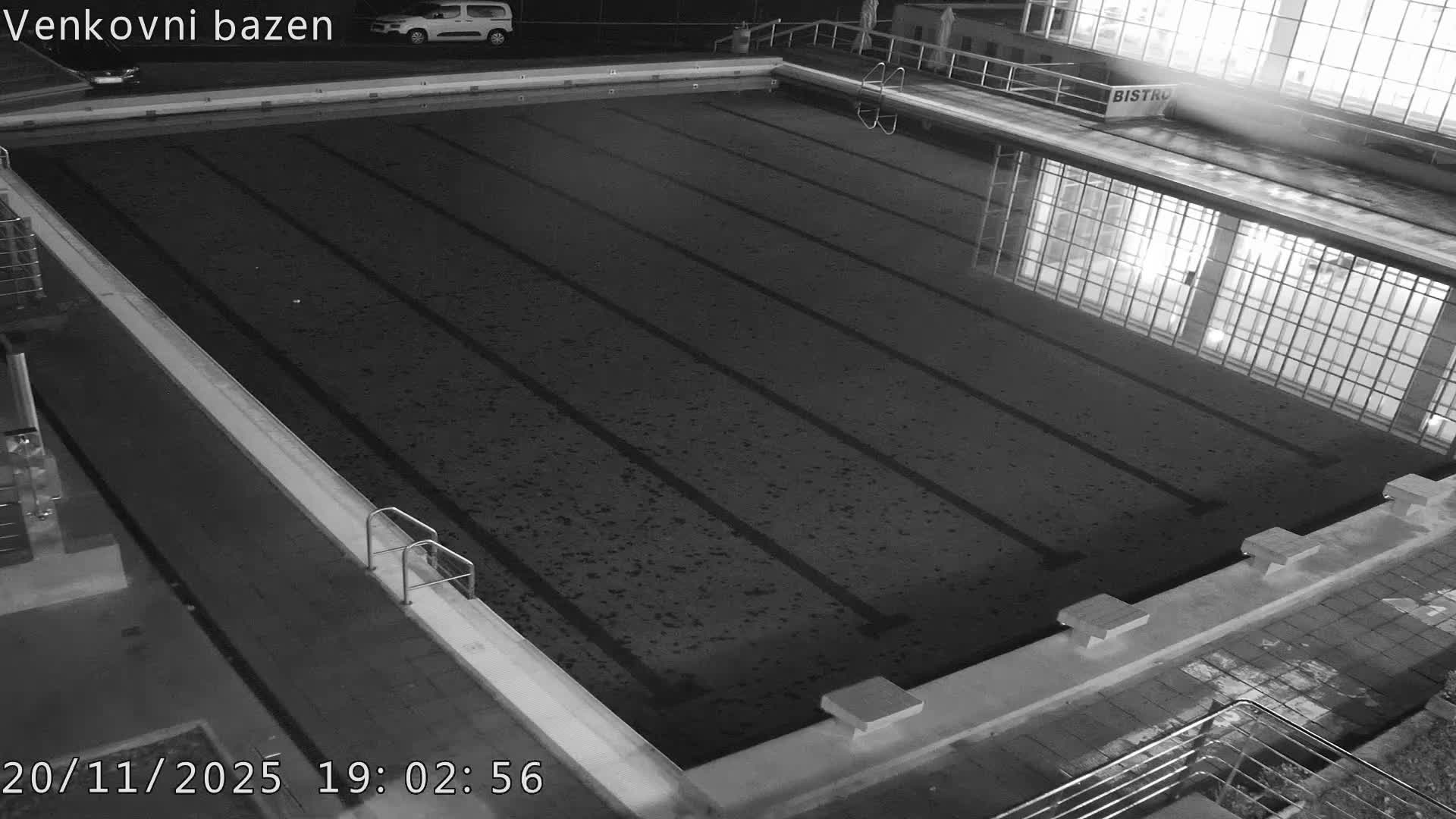 Zlín, Koupaliště Public Swimming Pool Live Cam - Zlin 1, Zlin, Czechia