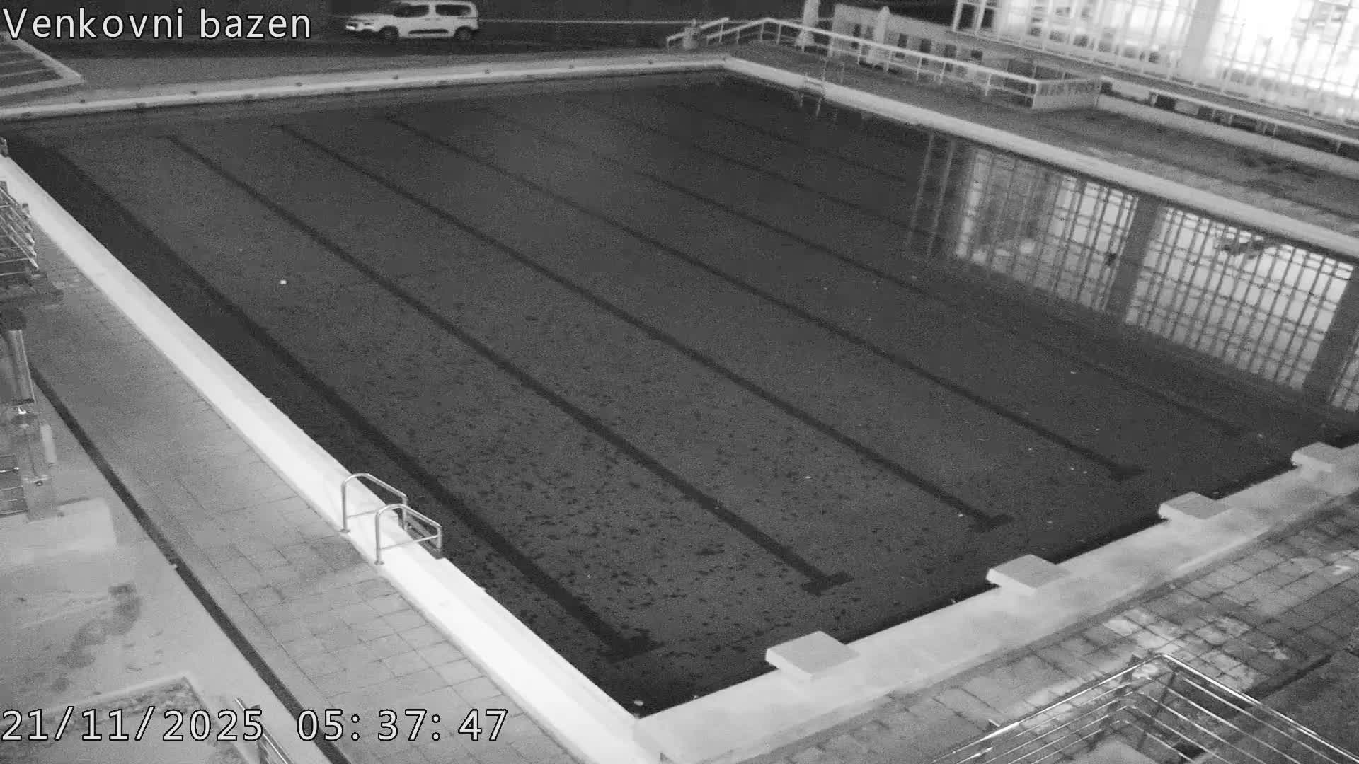 Zlín, Koupaliště Public Swimming Pool Live Cam - Zlin 1, Zlin, Czechia