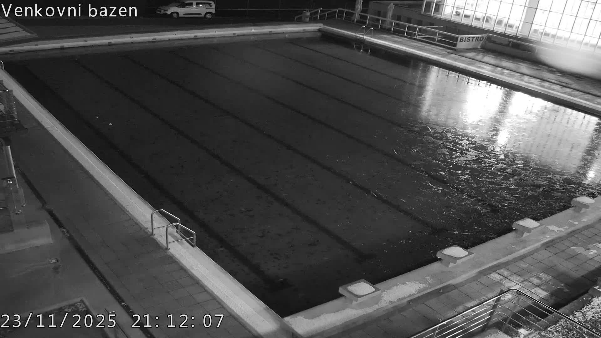 Zlín, Koupaliště Public Swimming Pool Live Cam - Zlin 1, Zlin, Czechia