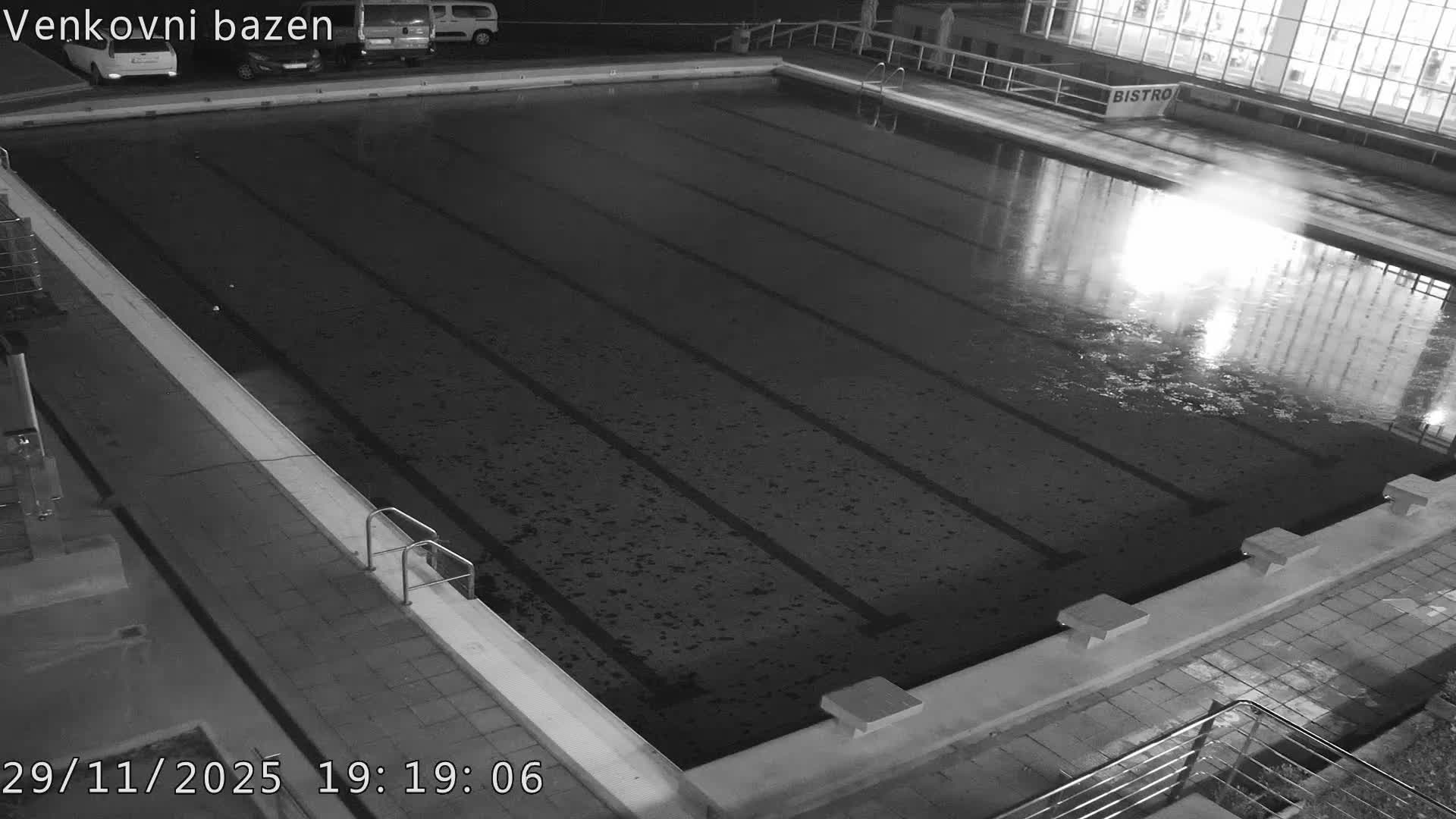 Zlín, Koupaliště Public Swimming Pool Live Cam - Zlin 1, Zlin, Czechia