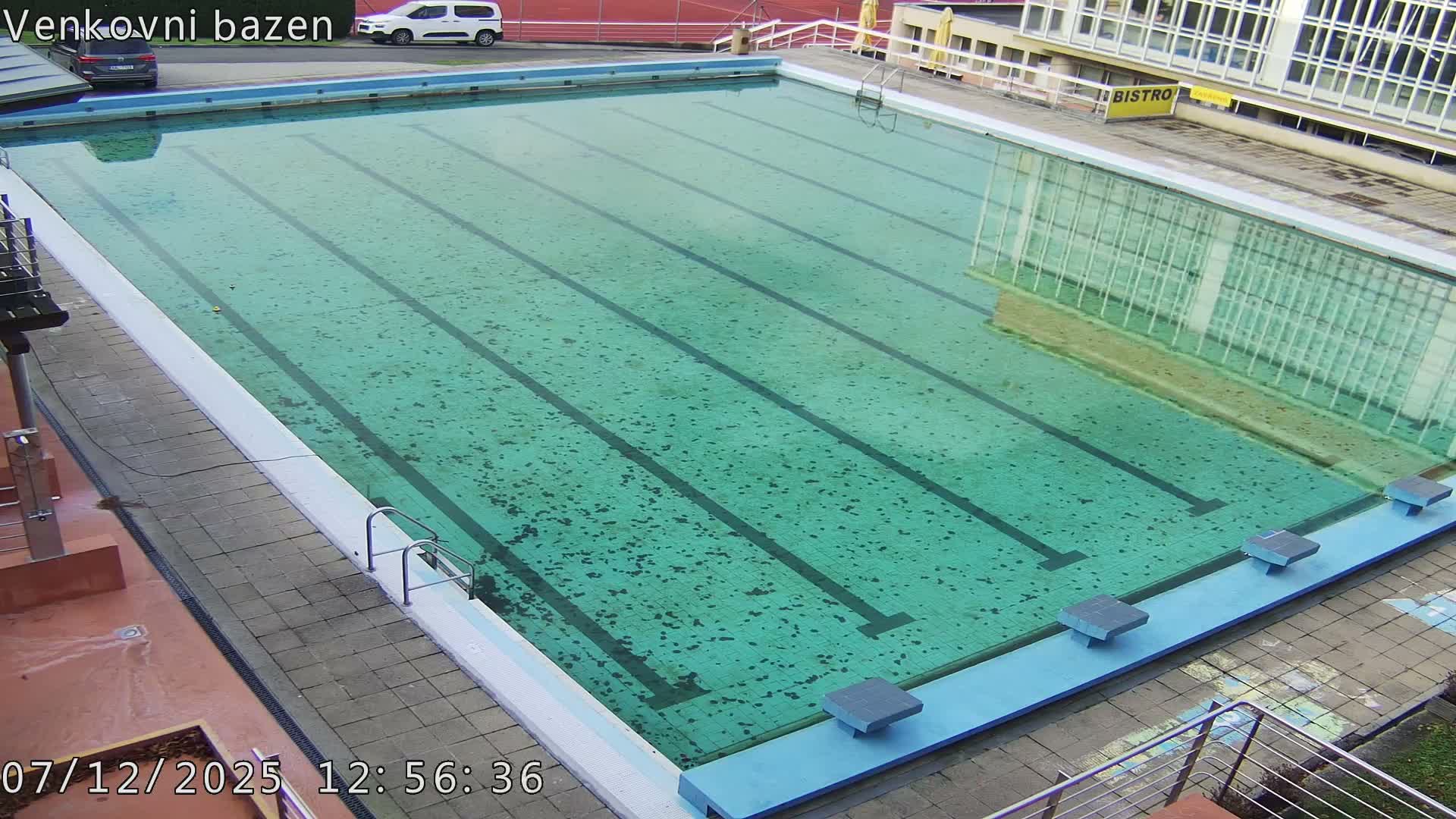 Zlín, Koupaliště Public Swimming Pool Live Cam - Zlin 1, Zlin, Czechia