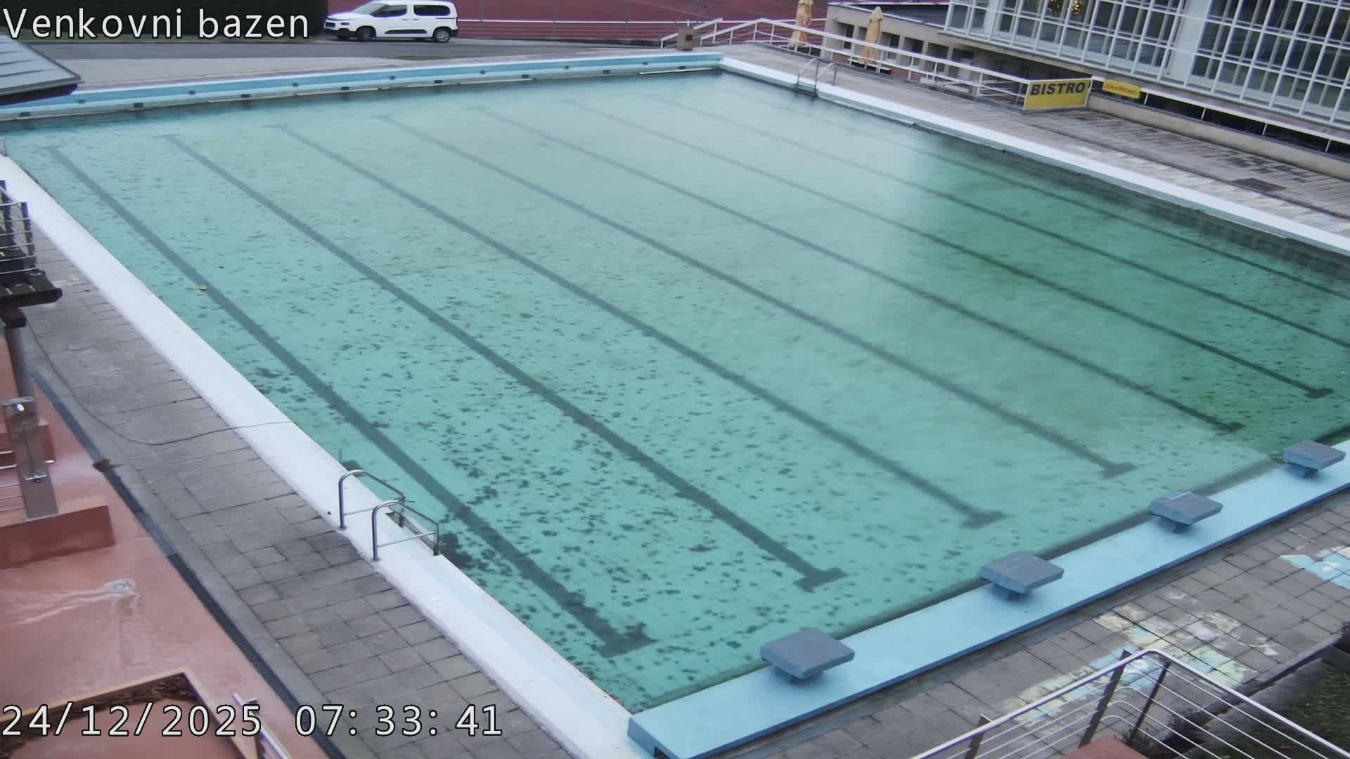 Zlín, Koupaliště Public Swimming Pool Live Cam - Zlin 1, Zlin, Czechia