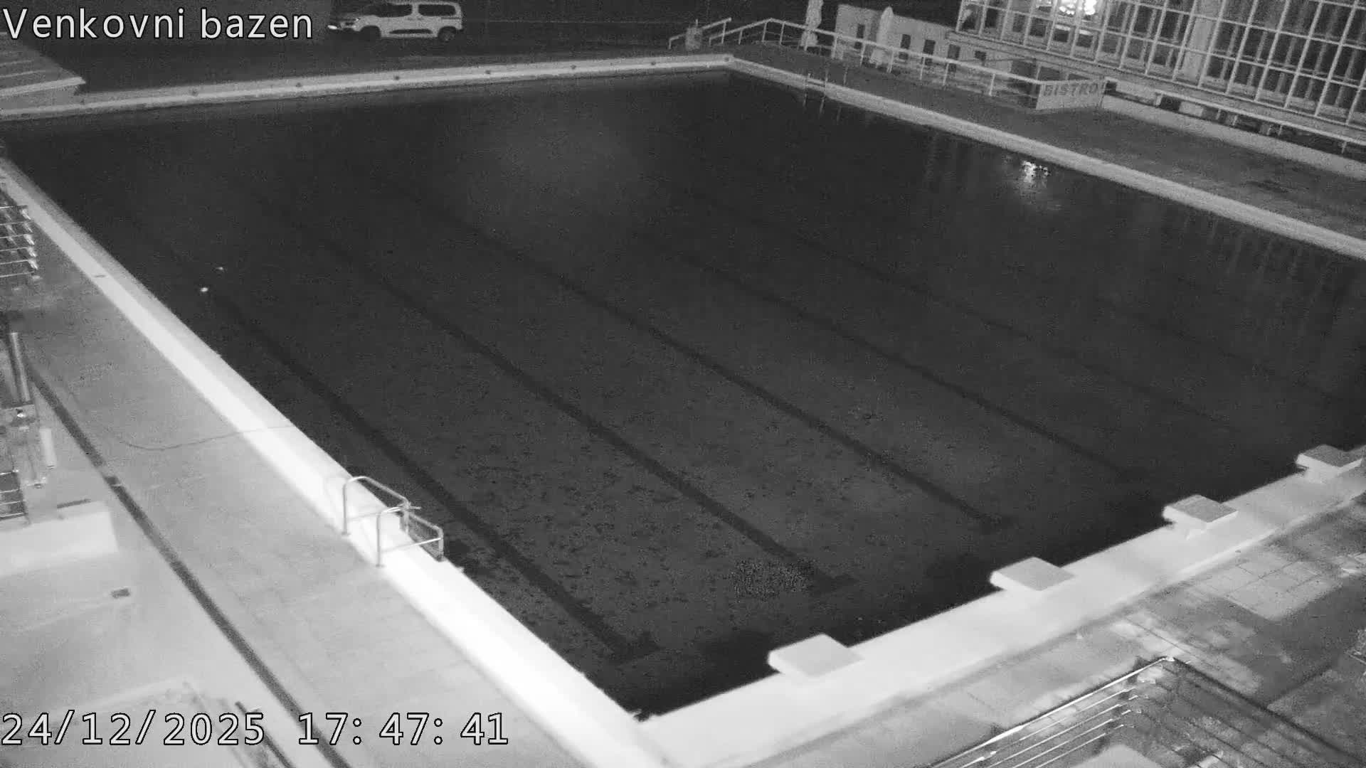 Zlín, Koupaliště Public Swimming Pool Live Cam - Zlin 1, Zlin, Czechia