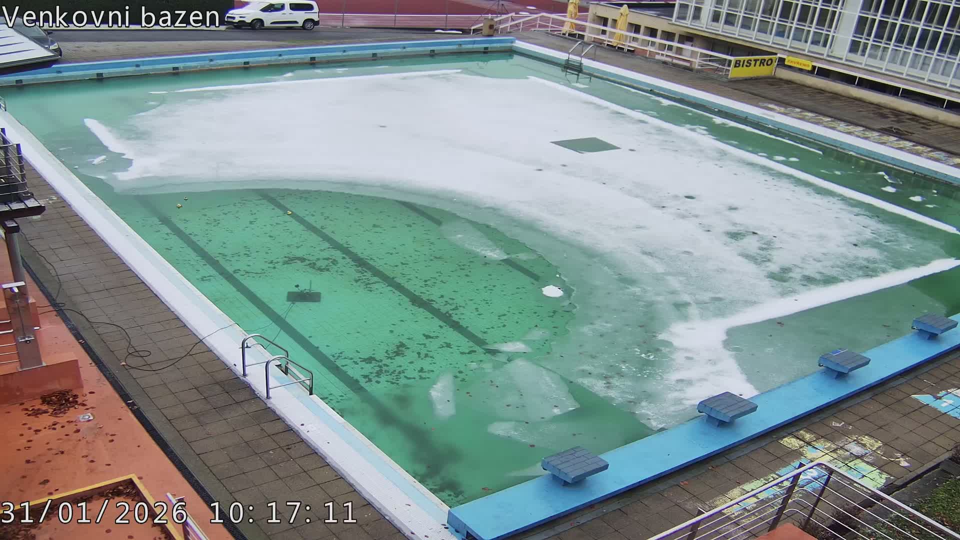 Zlín, Koupaliště Public Swimming Pool Live Cam - Zlin 1, Zlin, Czechia