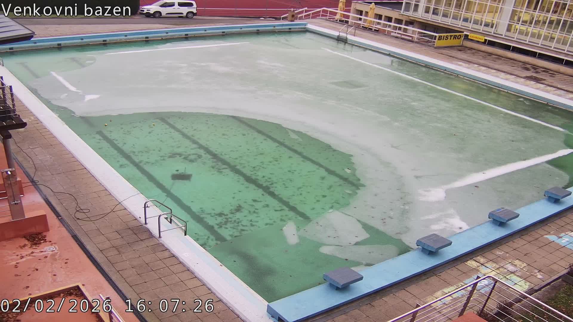 Zlín, Koupaliště Public Swimming Pool Live Cam - Zlin 1, Zlin, Czechia