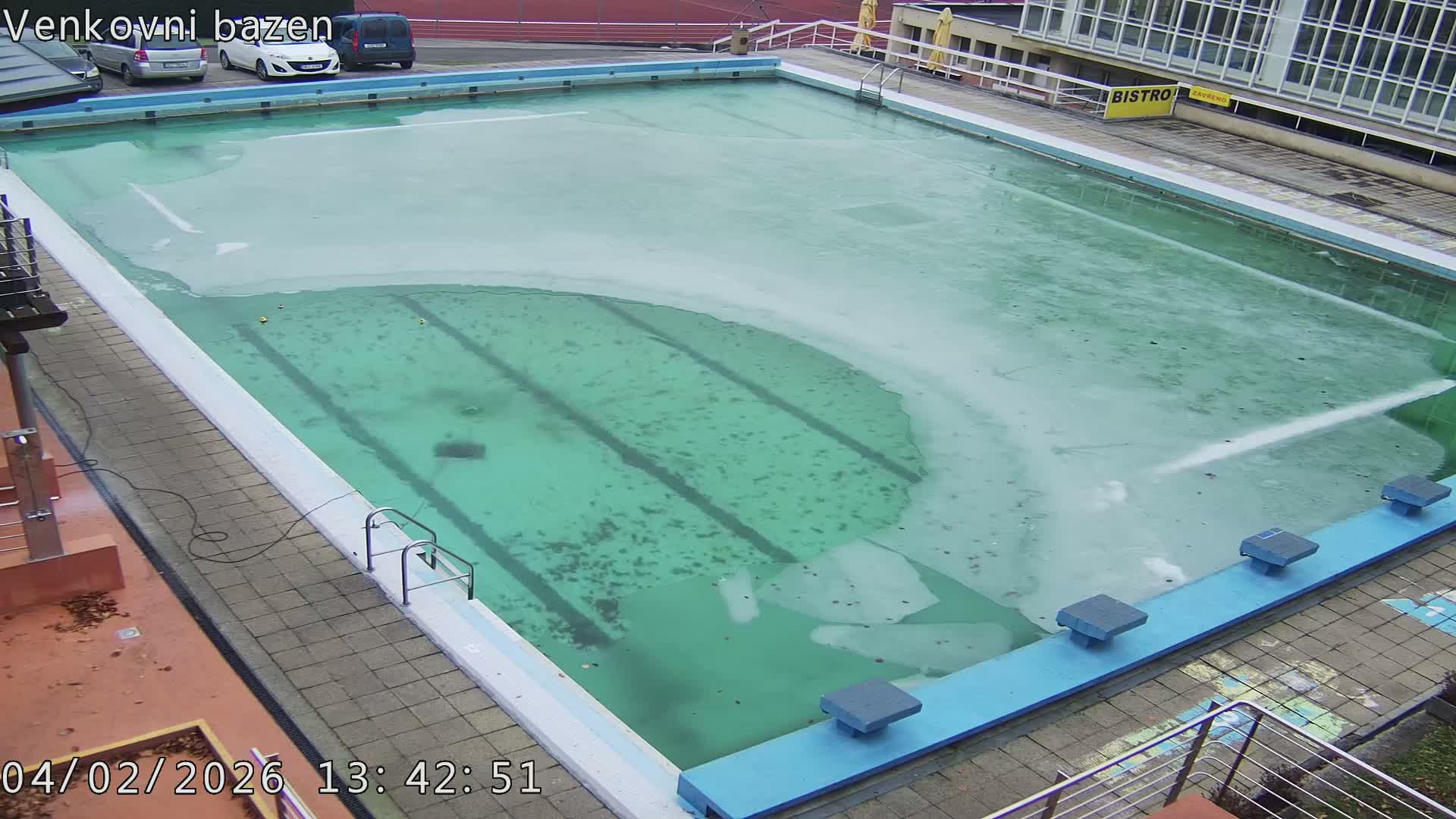 Zlín, Koupaliště Public Swimming Pool Live Cam - Zlin 1, Zlin, Czechia