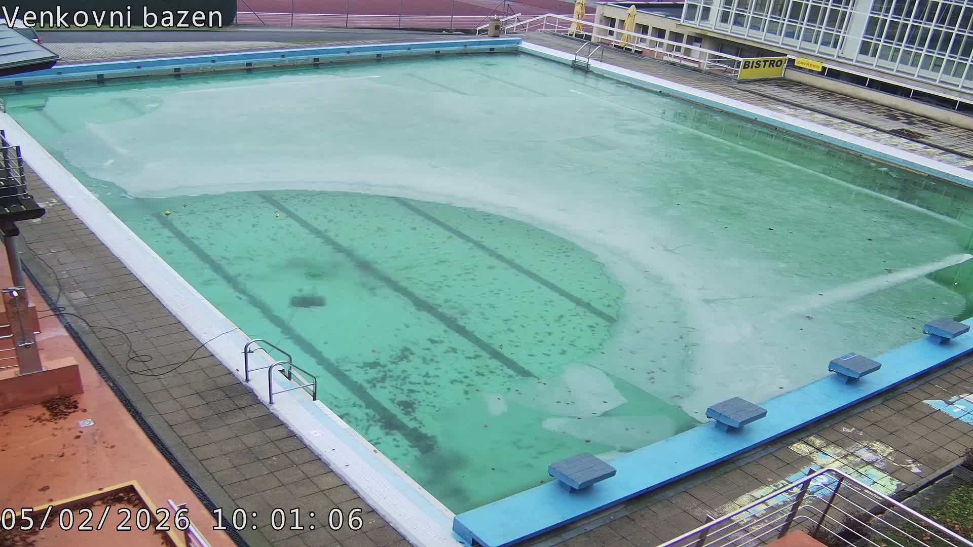Zlín, Koupaliště Public Swimming Pool Live Cam - Zlin 1, Zlin, Czechia