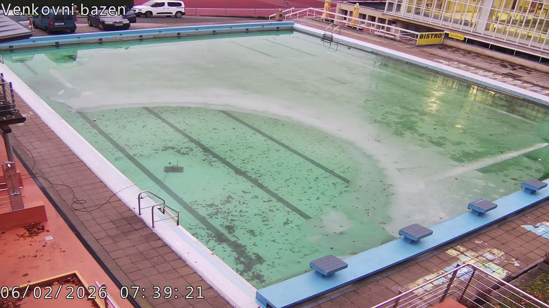 Zlín, Koupaliště Public Swimming Pool Live Cam - Zlin 1, Zlin, Czechia