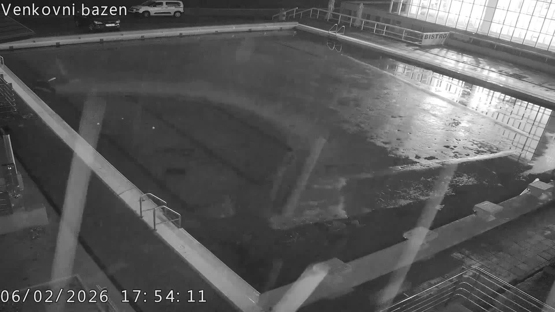 Zlín, Koupaliště Public Swimming Pool Live Cam - Zlin 1, Zlin, Czechia