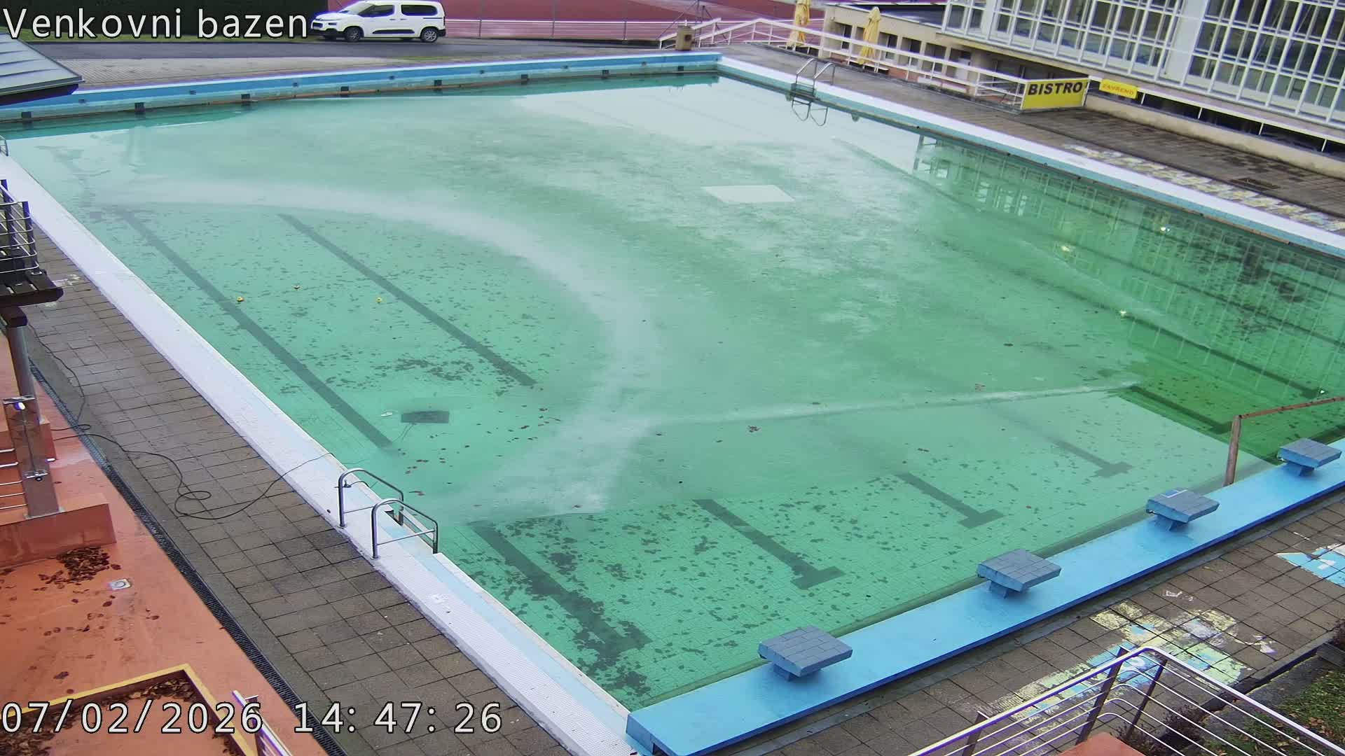 Zlín, Koupaliště Public Swimming Pool Live Cam - Zlin 1, Zlin, Czechia