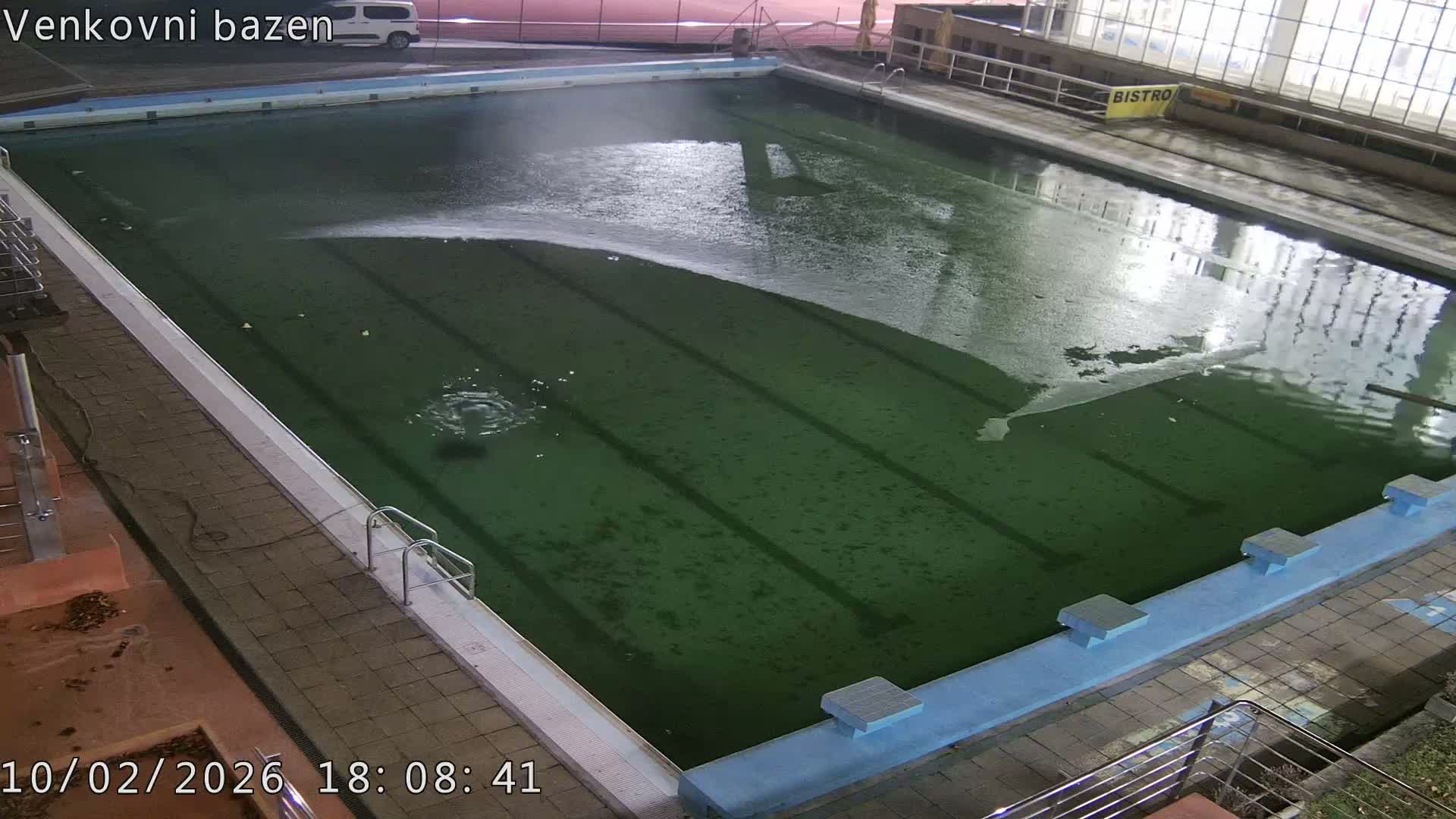 Zlín, Koupaliště Public Swimming Pool Live Cam - Zlin 1, Zlin, Czechia