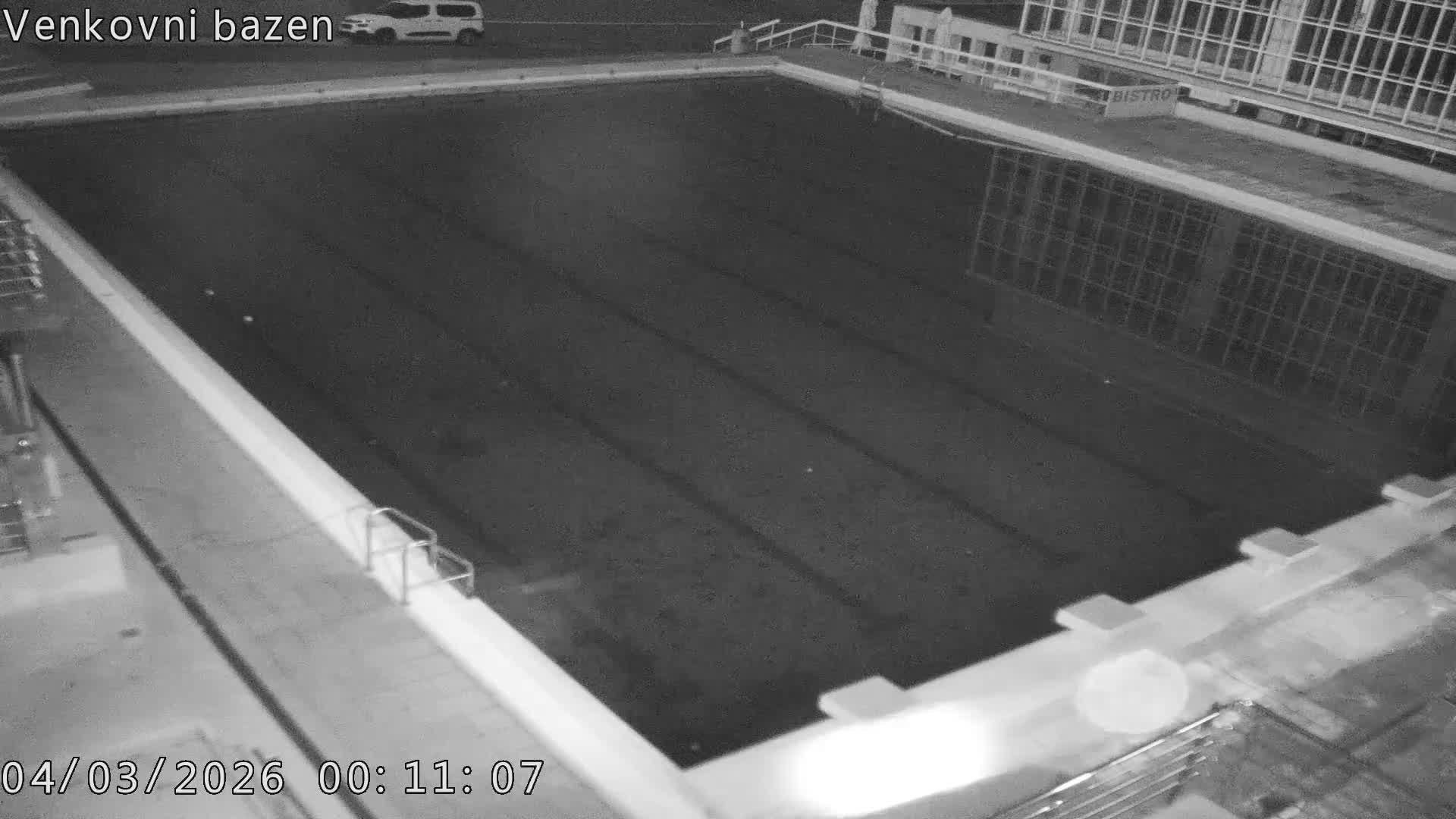 Zlín, Koupaliště Public Swimming Pool Live Cam - Zlin 1, Zlin, Czechia