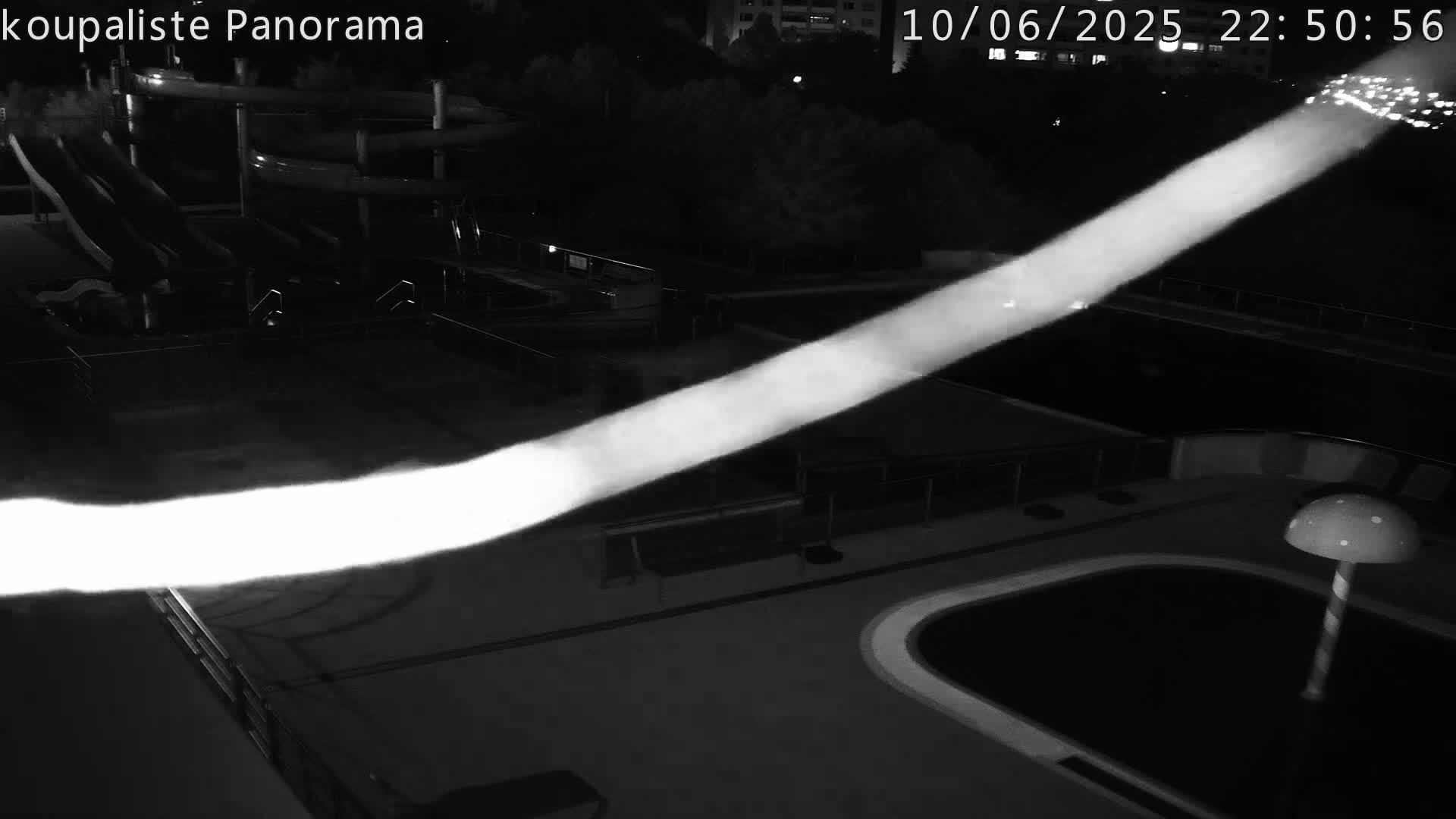 Zlín - Koupaliště Panorama Swimming Pool & Aquapark Live Cam - Zlin 5, Zlin, Czechia