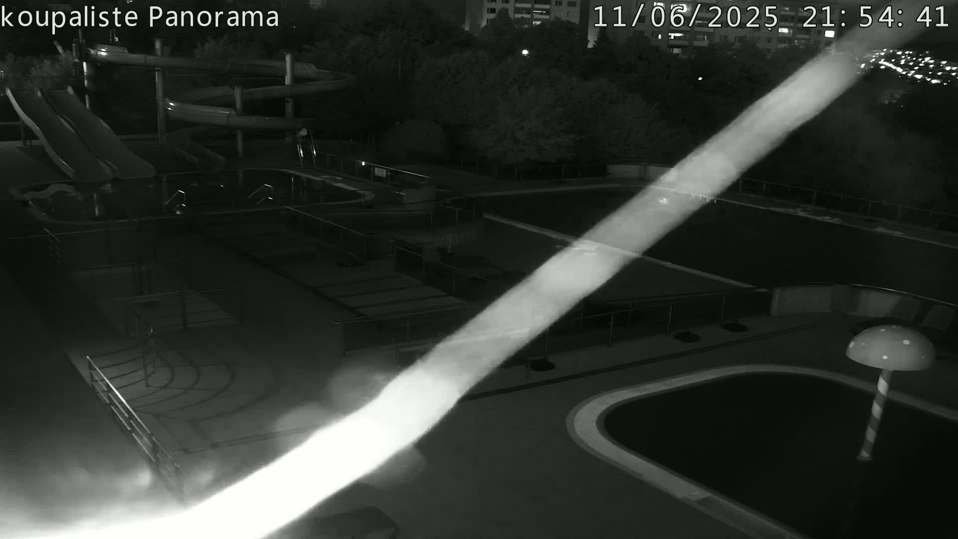 Zlín - Koupaliště Panorama Swimming Pool & Aquapark Live Cam - Zlin 5, Zlin, Czechia