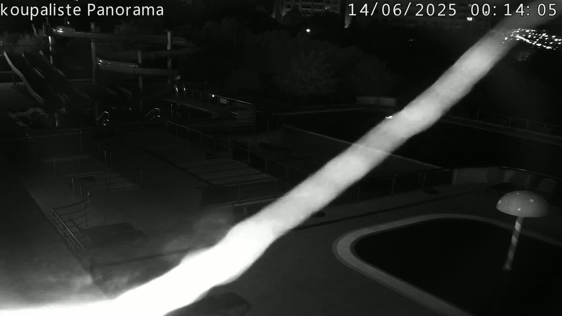 Zlín - Koupaliště Panorama Swimming Pool & Aquapark Live Cam - Zlin 5, Zlin, Czechia