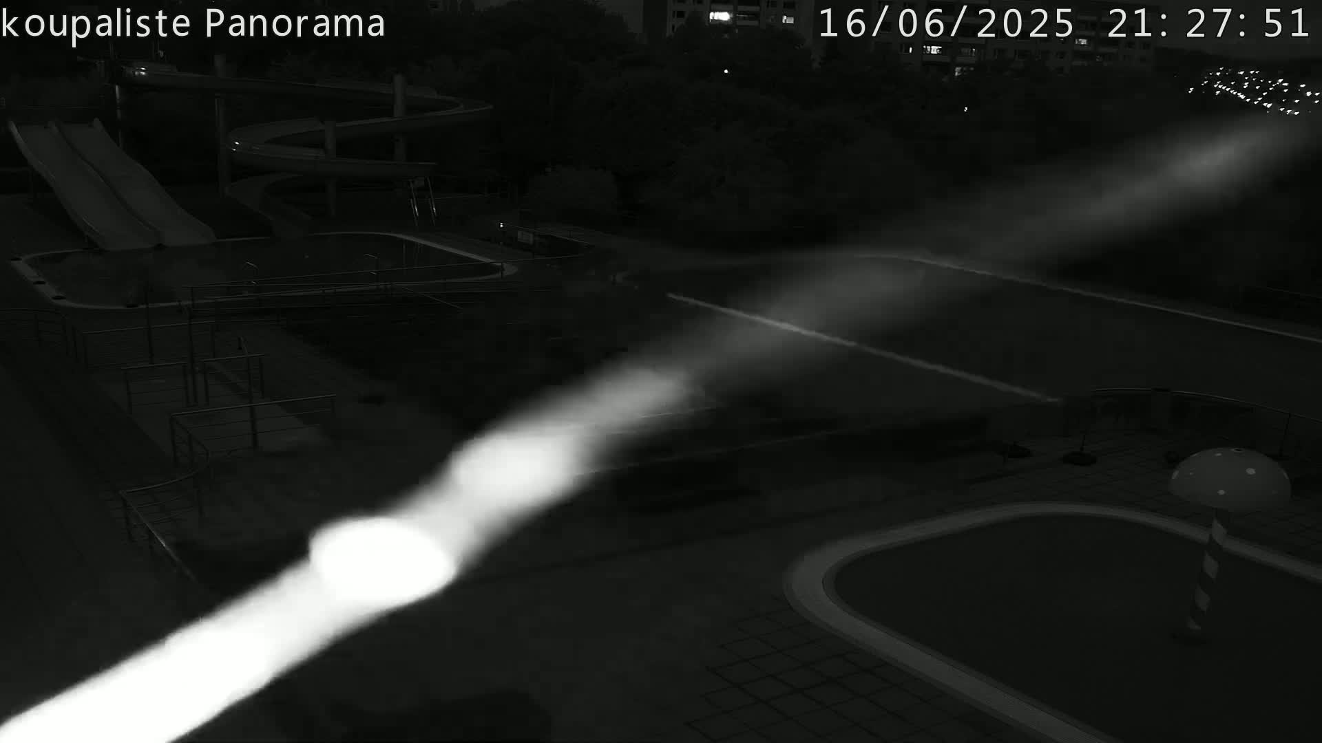 Zlín - Koupaliště Panorama Swimming Pool & Aquapark Live Cam - Zlin 5, Zlin, Czechia