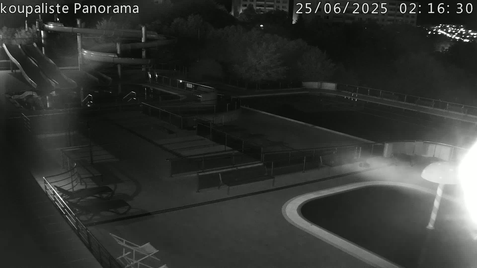 Zlín - Koupaliště Panorama Swimming Pool & Aquapark Live Cam - Zlin 5, Zlin, Czechia