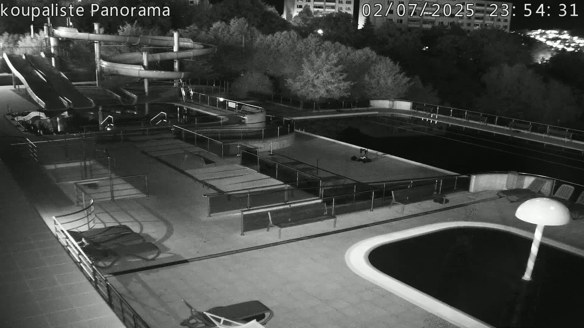 Zlín - Koupaliště Panorama Swimming Pool & Aquapark Live Cam - Zlin 5, Zlin, Czechia