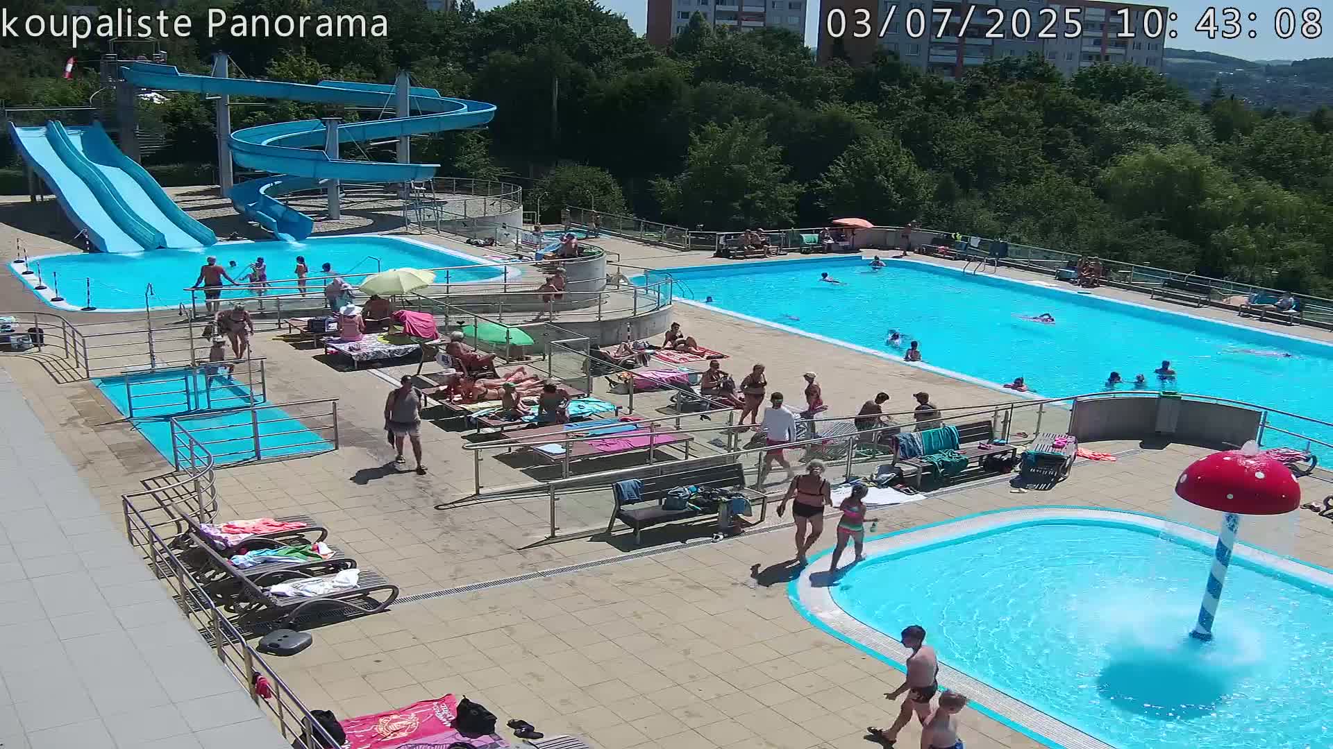 Zlín - Koupaliště Panorama Swimming Pool & Aquapark Live Cam - Zlin 5, Zlin, Czechia