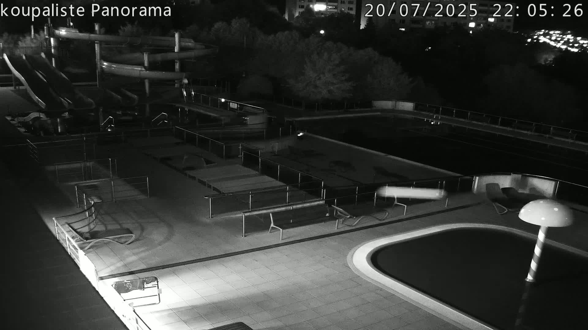 Zlín - Koupaliště Panorama Swimming Pool & Aquapark Live Cam - Zlin 5, Zlin, Czechia