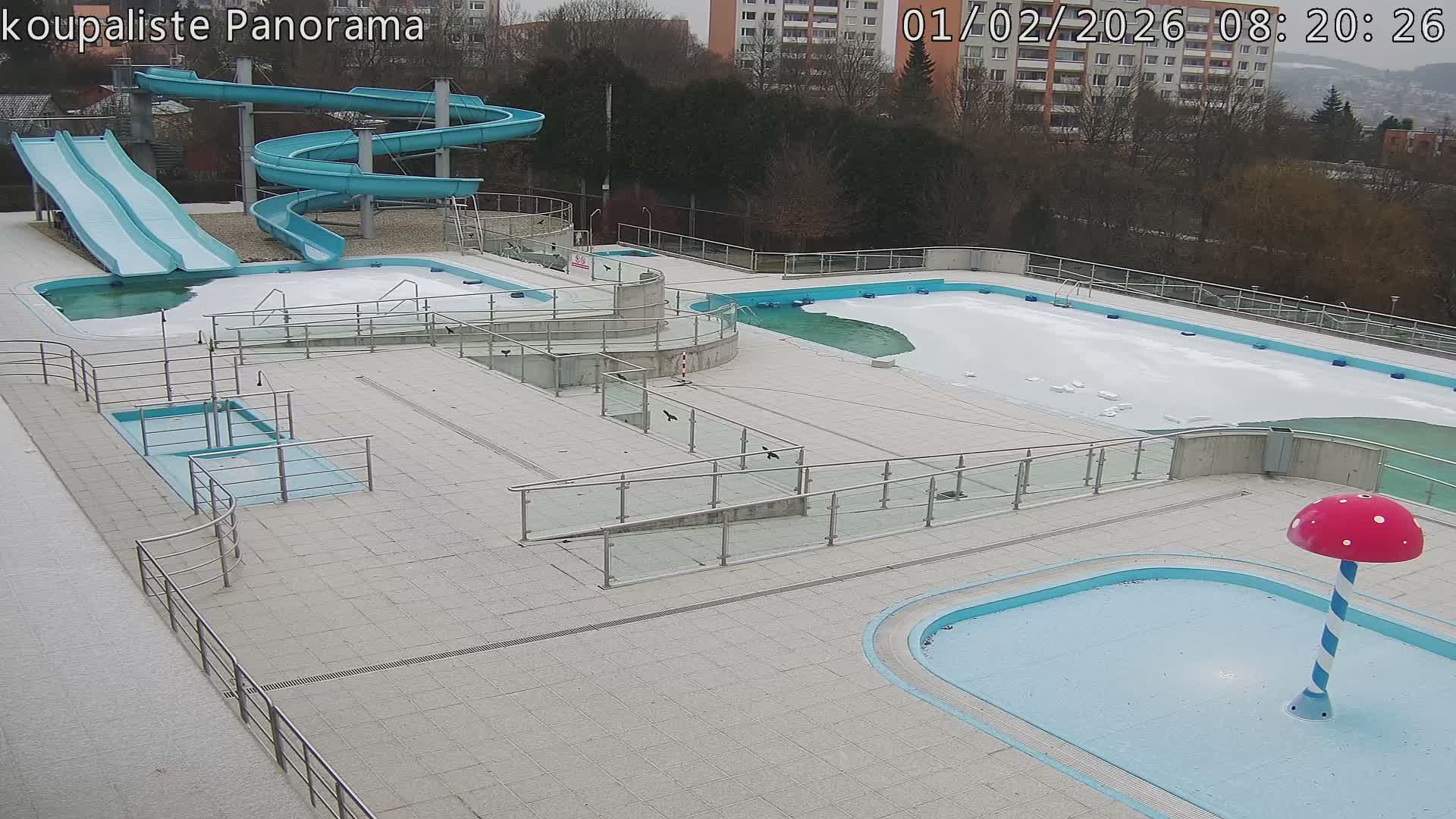Zlín - Koupaliště Panorama Swimming Pool & Aquapark Live Cam - Zlin 5, Zlin, Czechia