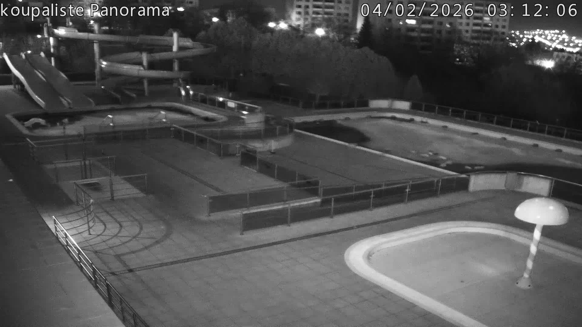 Zlín - Koupaliště Panorama Swimming Pool & Aquapark Live Cam - Zlin 5, Zlin, Czechia