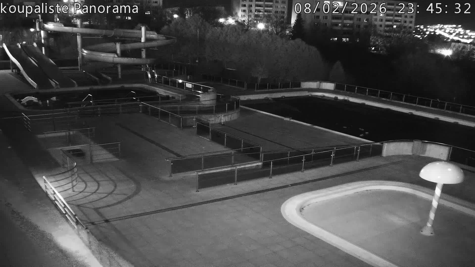 Zlín - Koupaliště Panorama Swimming Pool & Aquapark Live Cam - Zlin 5, Zlin, Czechia