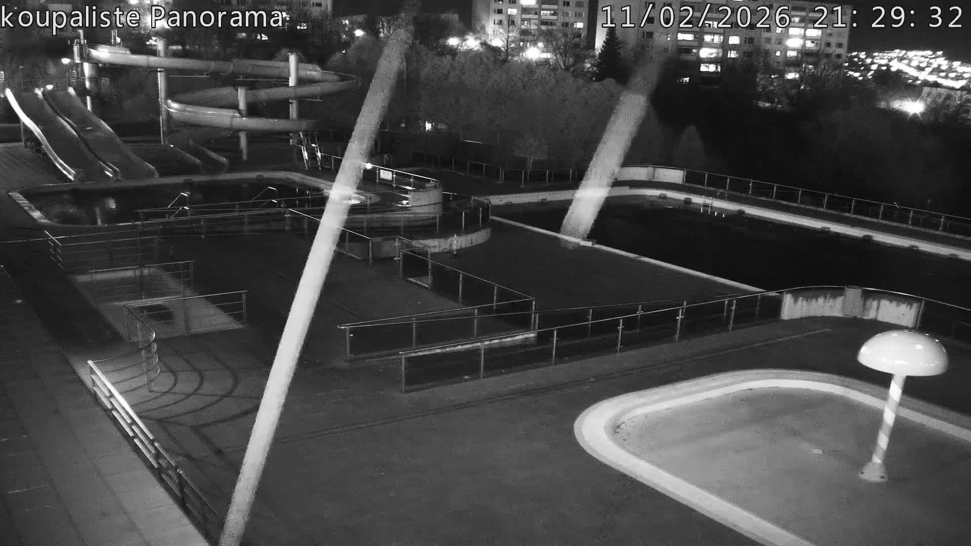 Zlín - Koupaliště Panorama Swimming Pool & Aquapark Live Cam - Zlin 5, Zlin, Czechia