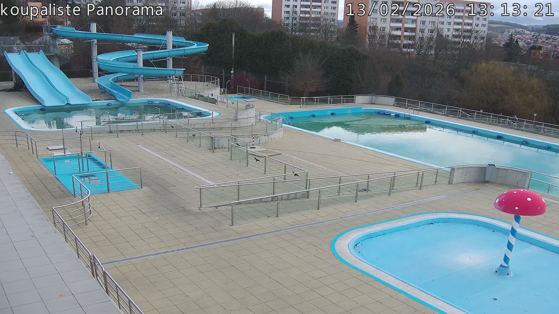 Zlín - Koupaliště Panorama Swimming Pool & Aquapark Live Cam - Zlin 5, Zlin, Czechia