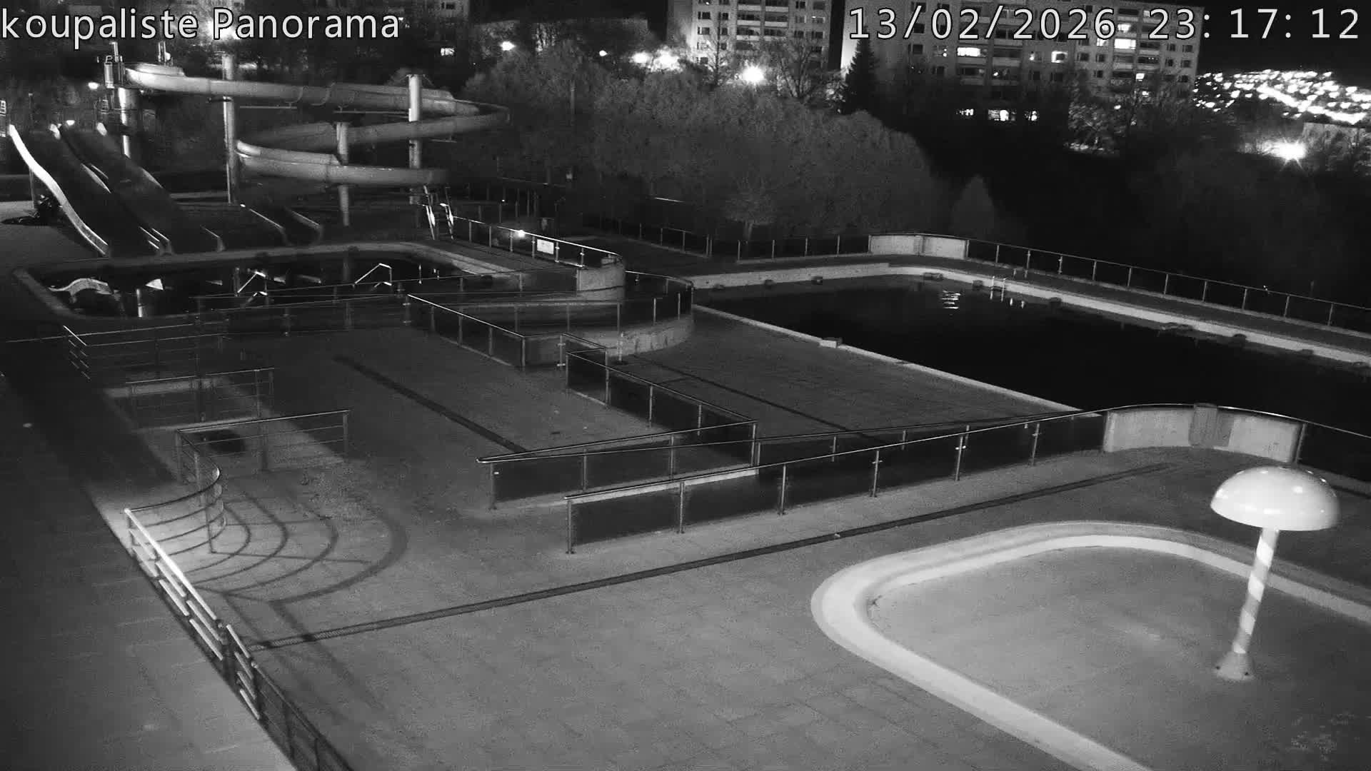 Zlín - Koupaliště Panorama Swimming Pool & Aquapark Live Cam - Zlin 5, Zlin, Czechia