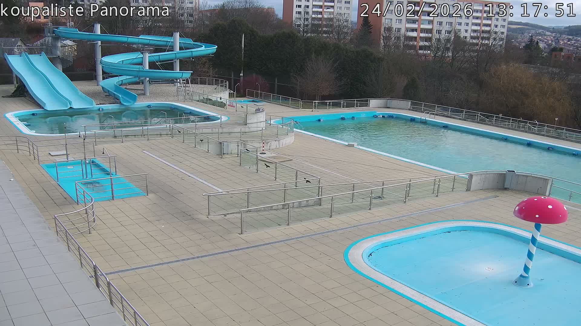 Zlín - Koupaliště Panorama Swimming Pool & Aquapark Live Cam - Zlin 5, Zlin, Czechia