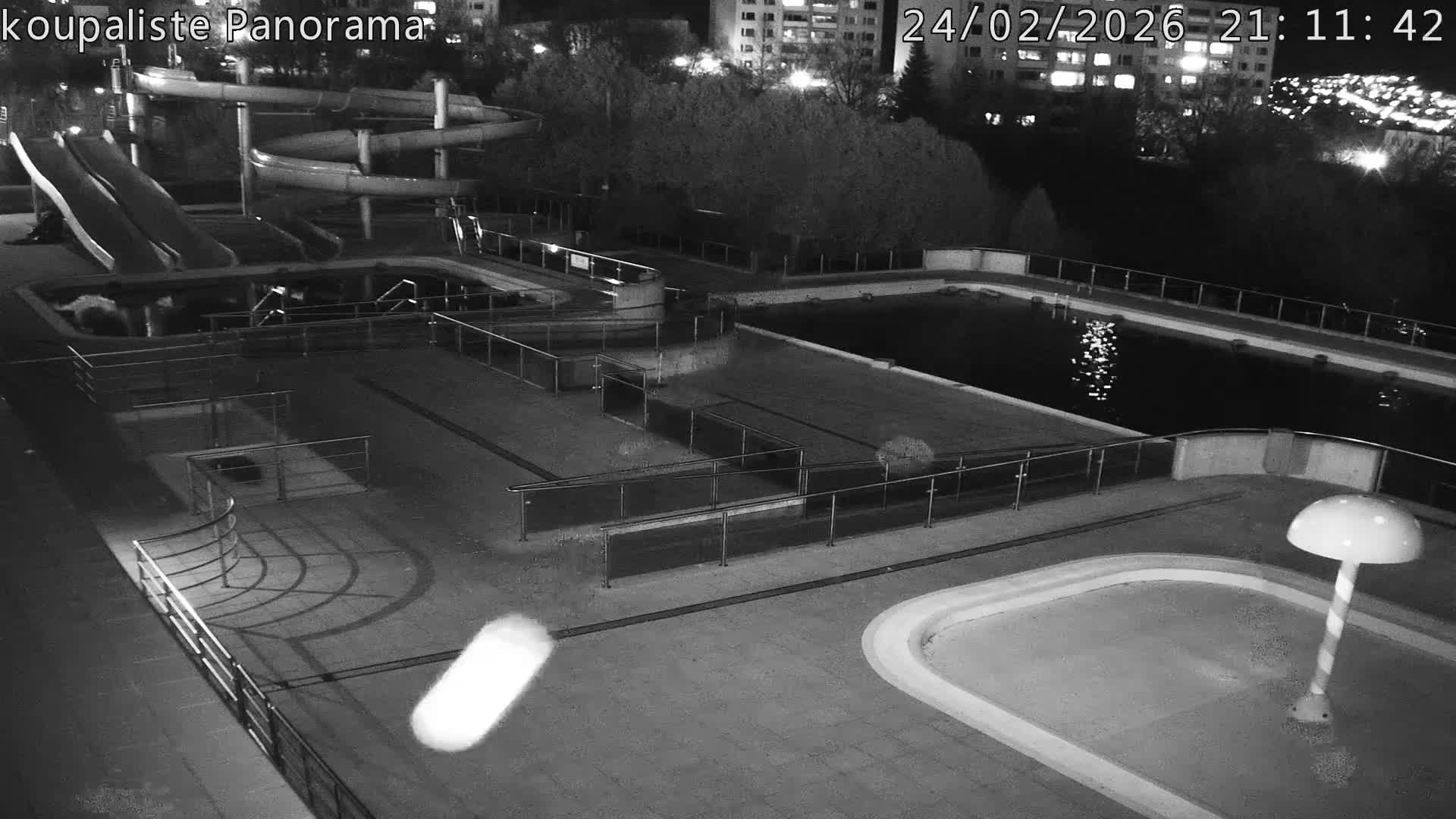 Zlín - Koupaliště Panorama Swimming Pool & Aquapark Live Cam - Zlin 5, Zlin, Czechia
