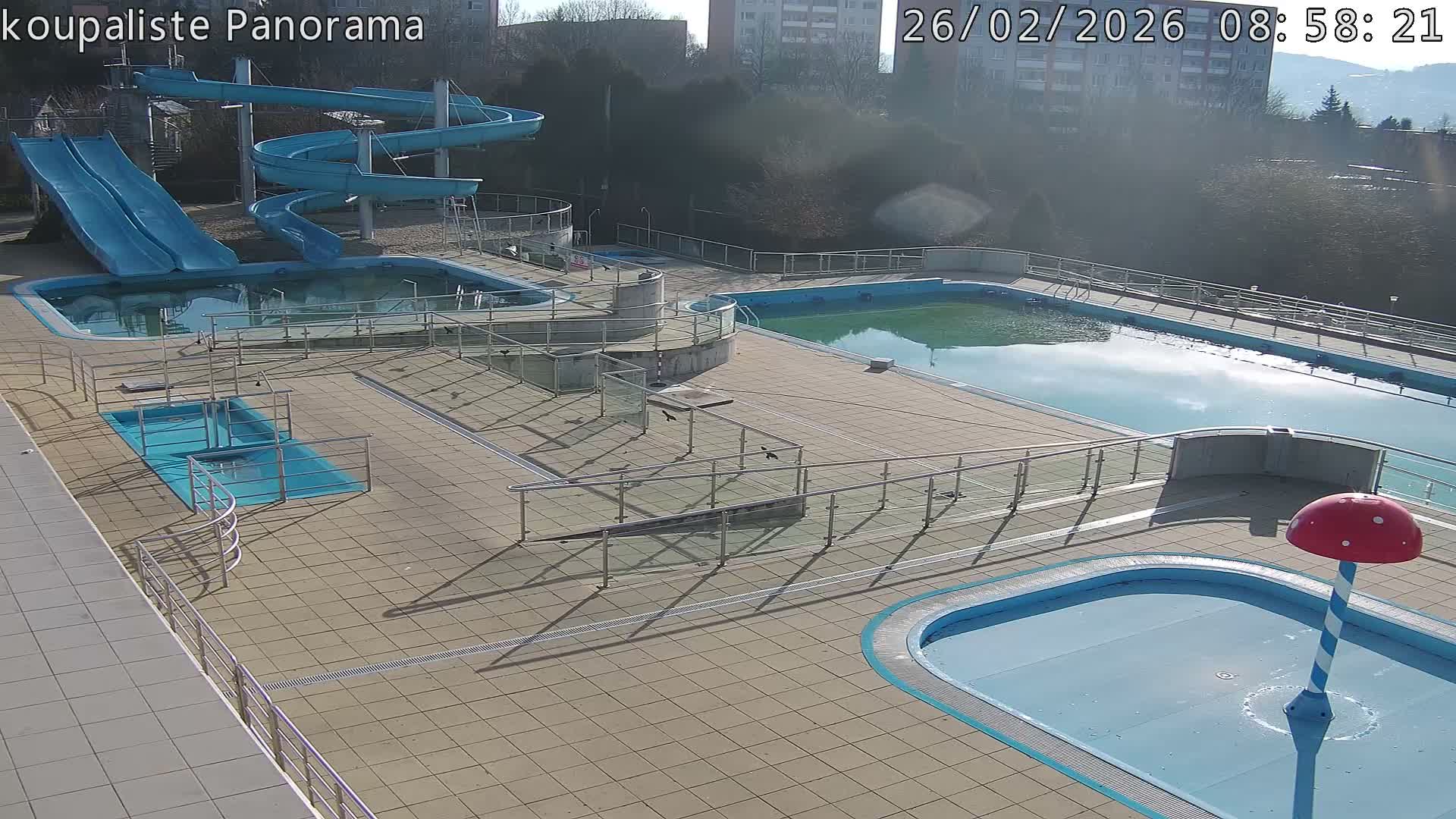 Zlín - Koupaliště Panorama Swimming Pool & Aquapark Live Cam - Zlin 5, Zlin, Czechia
