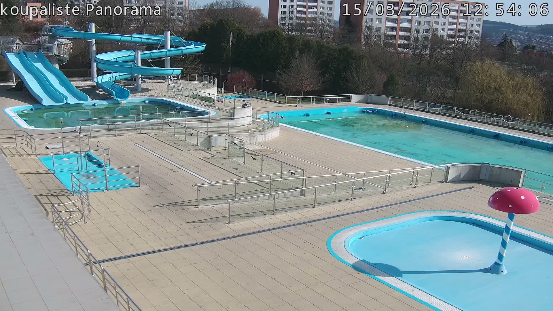 Zlín - Koupaliště Panorama Swimming Pool & Aquapark Live Cam - Zlin 5, Zlin, Czechia