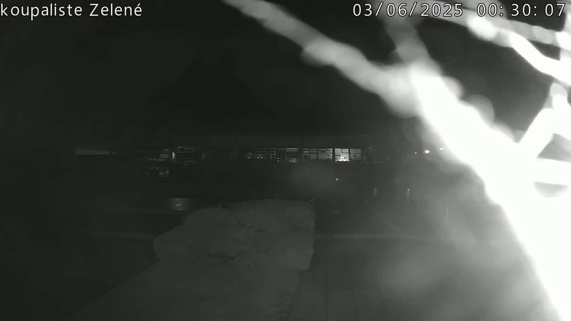 Zlín - Koupaliště Zelené Swimming Pool & Aquapark Live Cam - Zlin 1, Zlin, Czechia