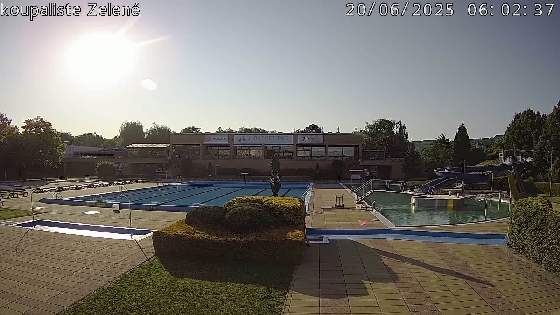 Zlín - Koupaliště Zelené Swimming Pool & Aquapark Live Cam - Zlin 1, Zlin, Czechia