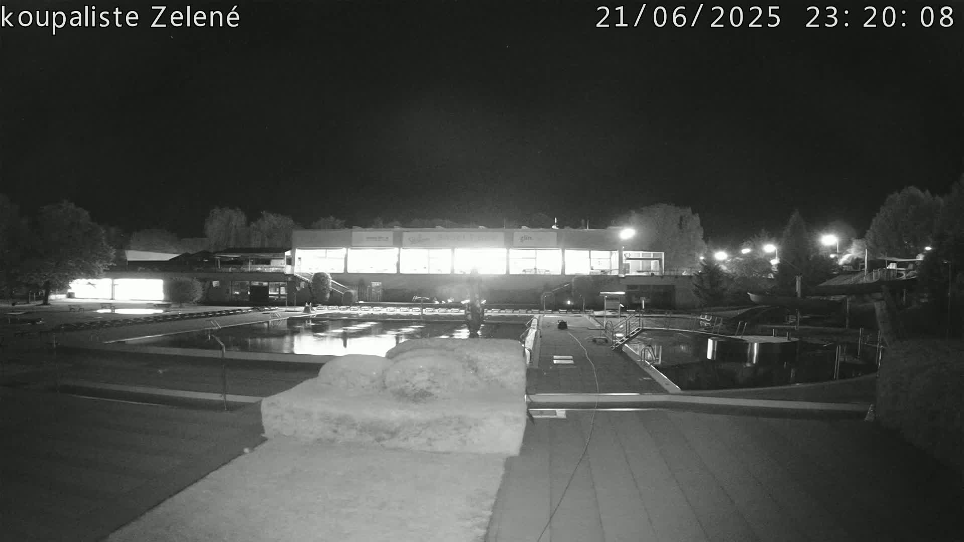 Zlín - Koupaliště Zelené Swimming Pool & Aquapark Live Cam - Zlin 1, Zlin, Czechia