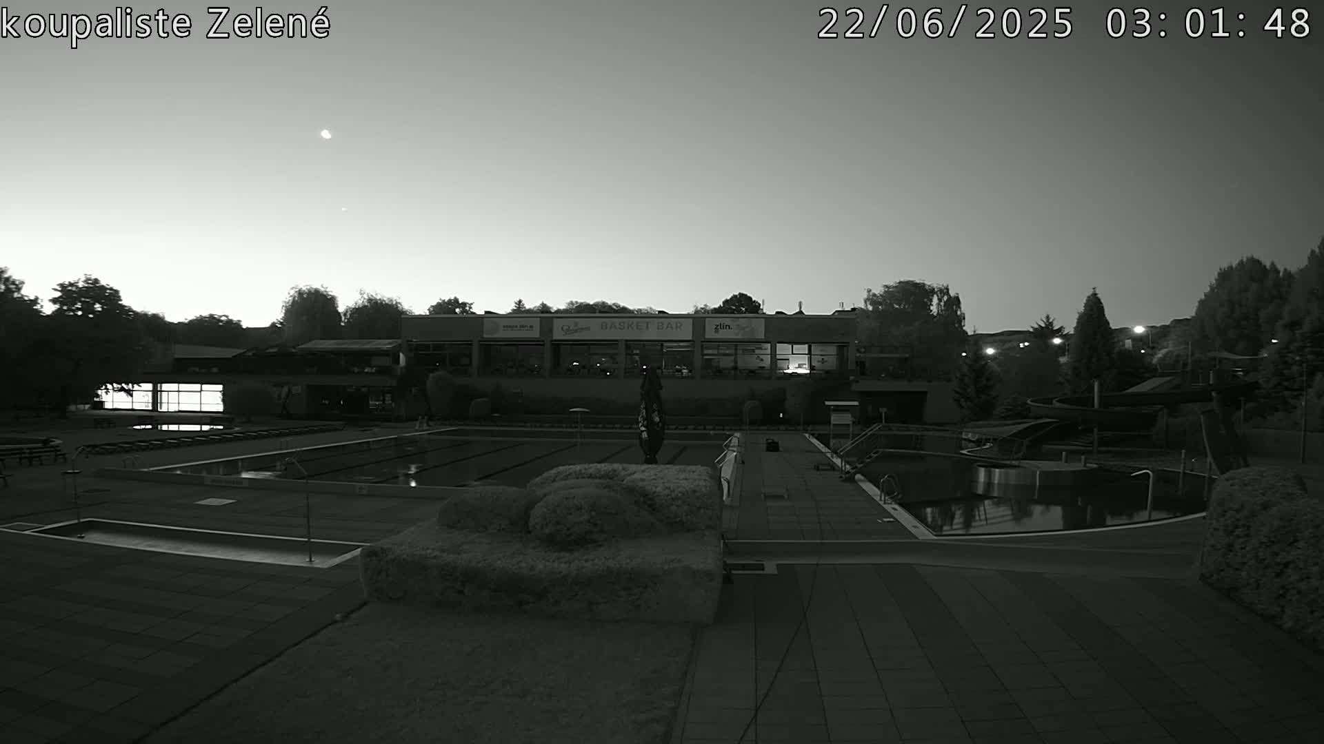 Zlín - Koupaliště Zelené Swimming Pool & Aquapark Live Cam - Zlin 1, Zlin, Czechia