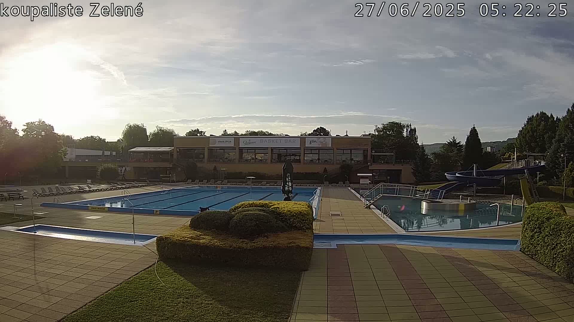 Zlín - Koupaliště Zelené Swimming Pool & Aquapark Live Cam - Zlin 1, Zlin, Czechia