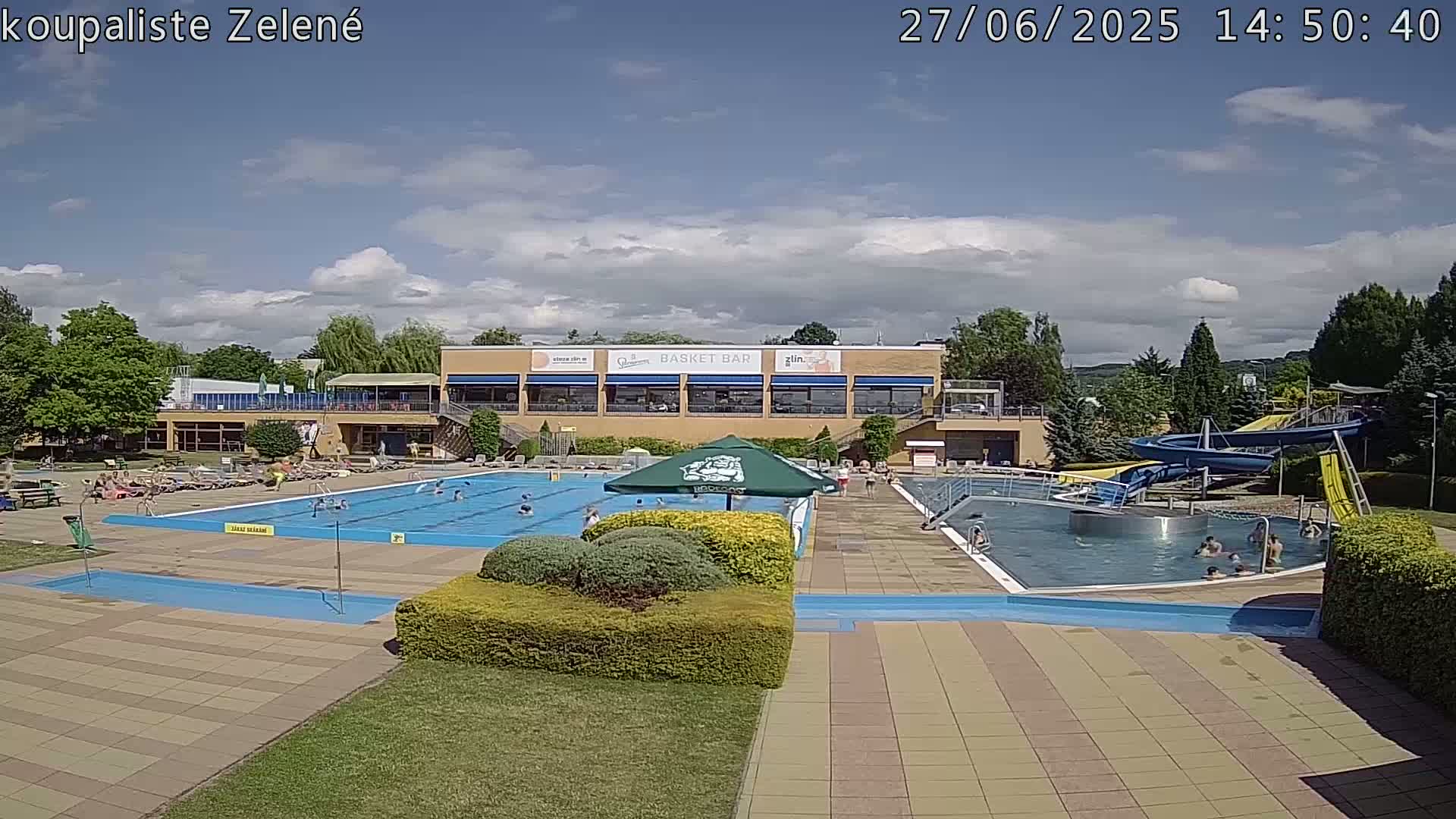 Zlín - Koupaliště Zelené Swimming Pool & Aquapark Live Cam - Zlin 1, Zlin, Czechia